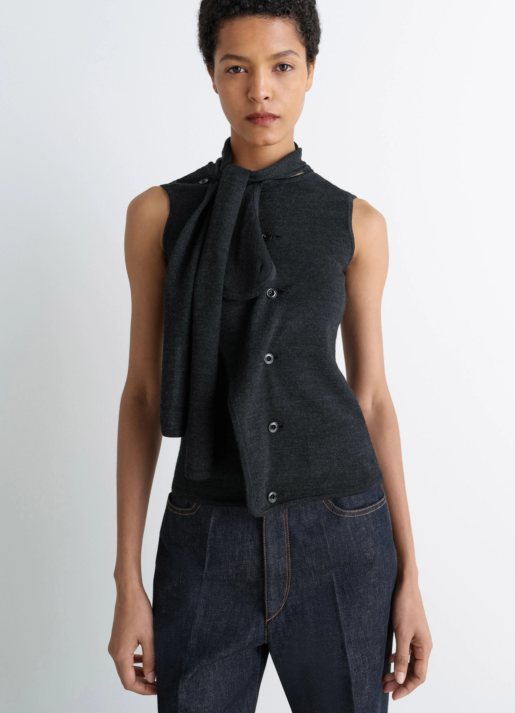 ASYMMETRICAL SLEEVELESS CARDIGAN - 2