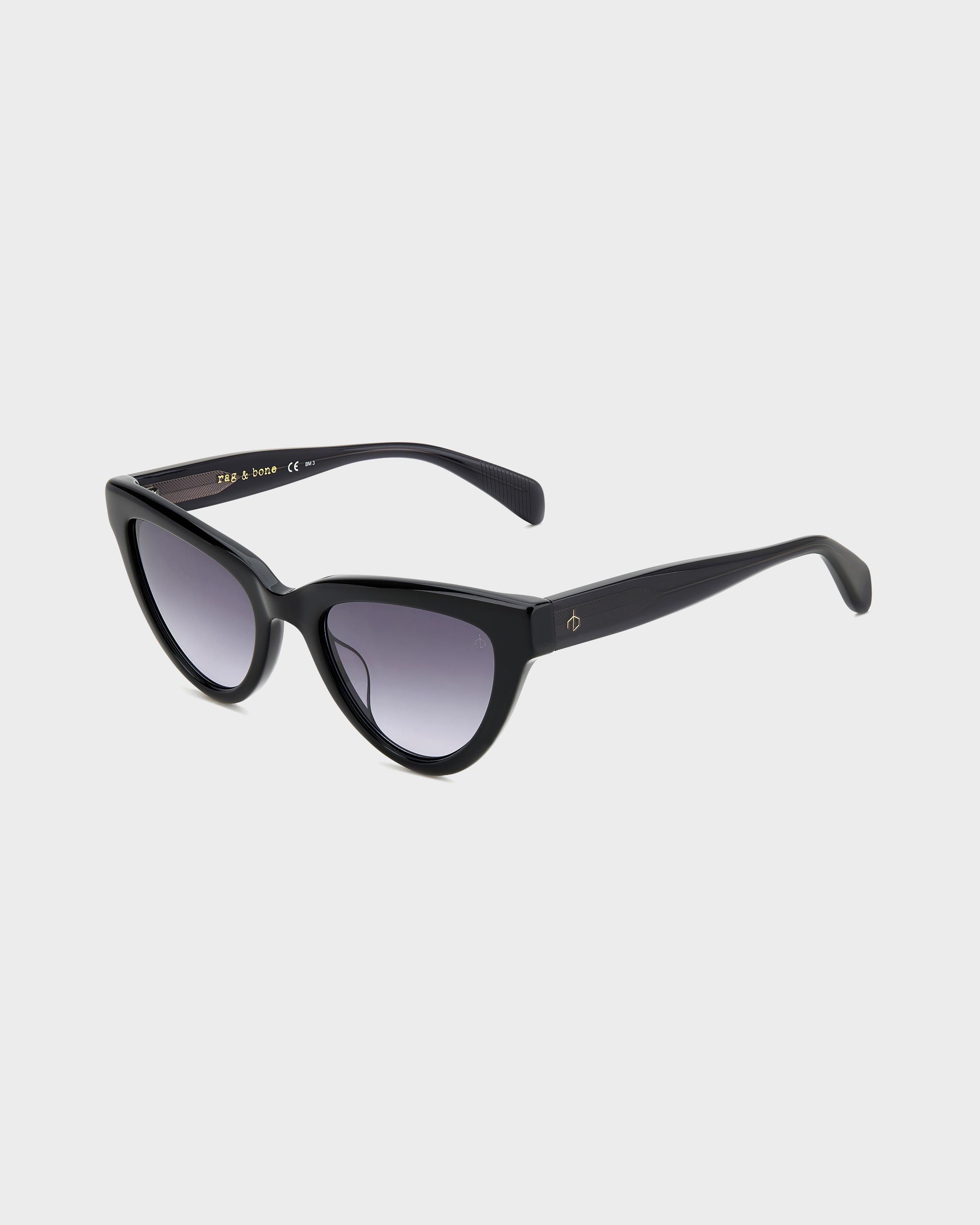 Jenna
Cat Eye Sunglasses - 1