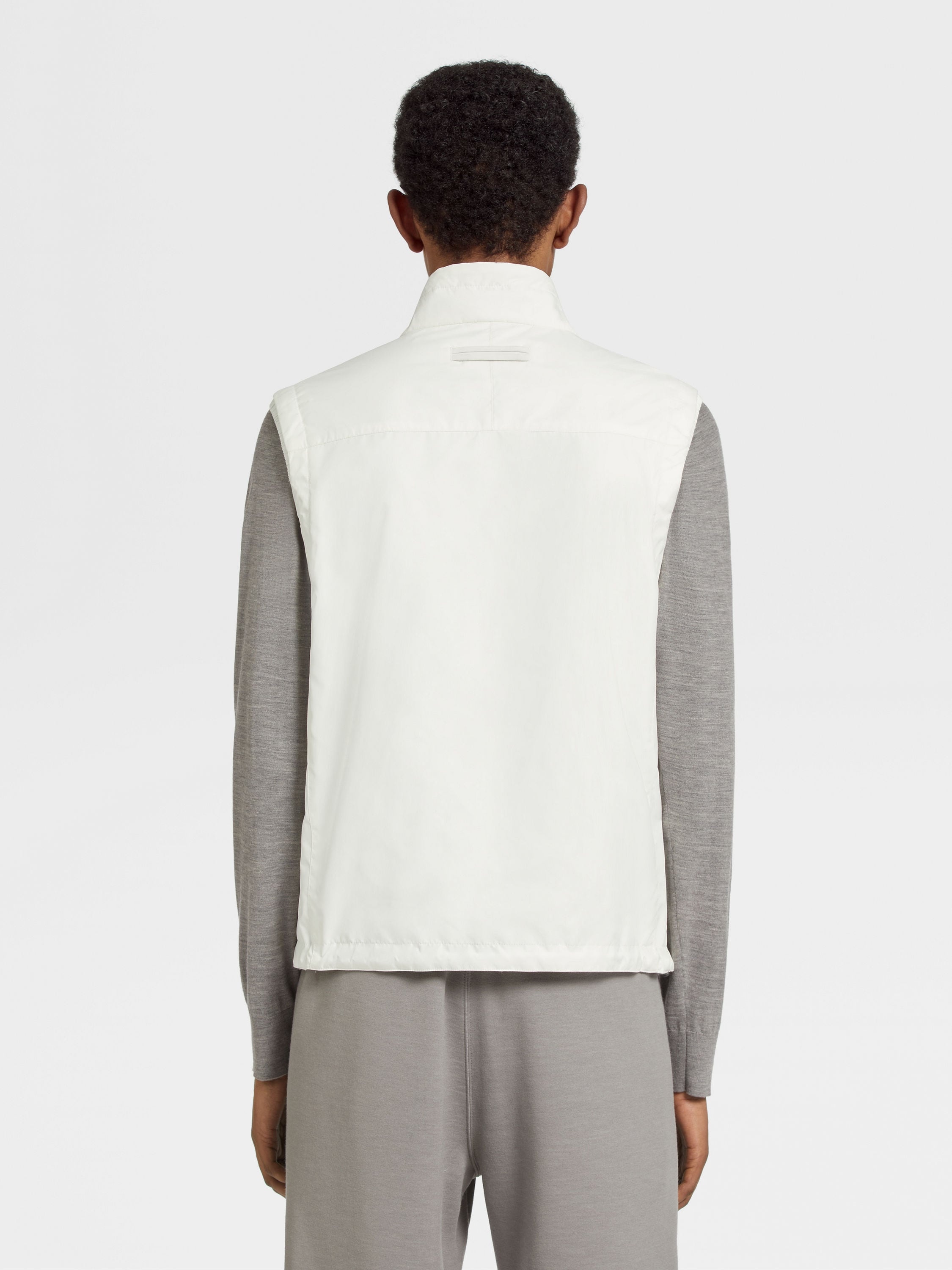 TECHNICAL FABRIC REVERSIBLE BREZZA VEST - 5