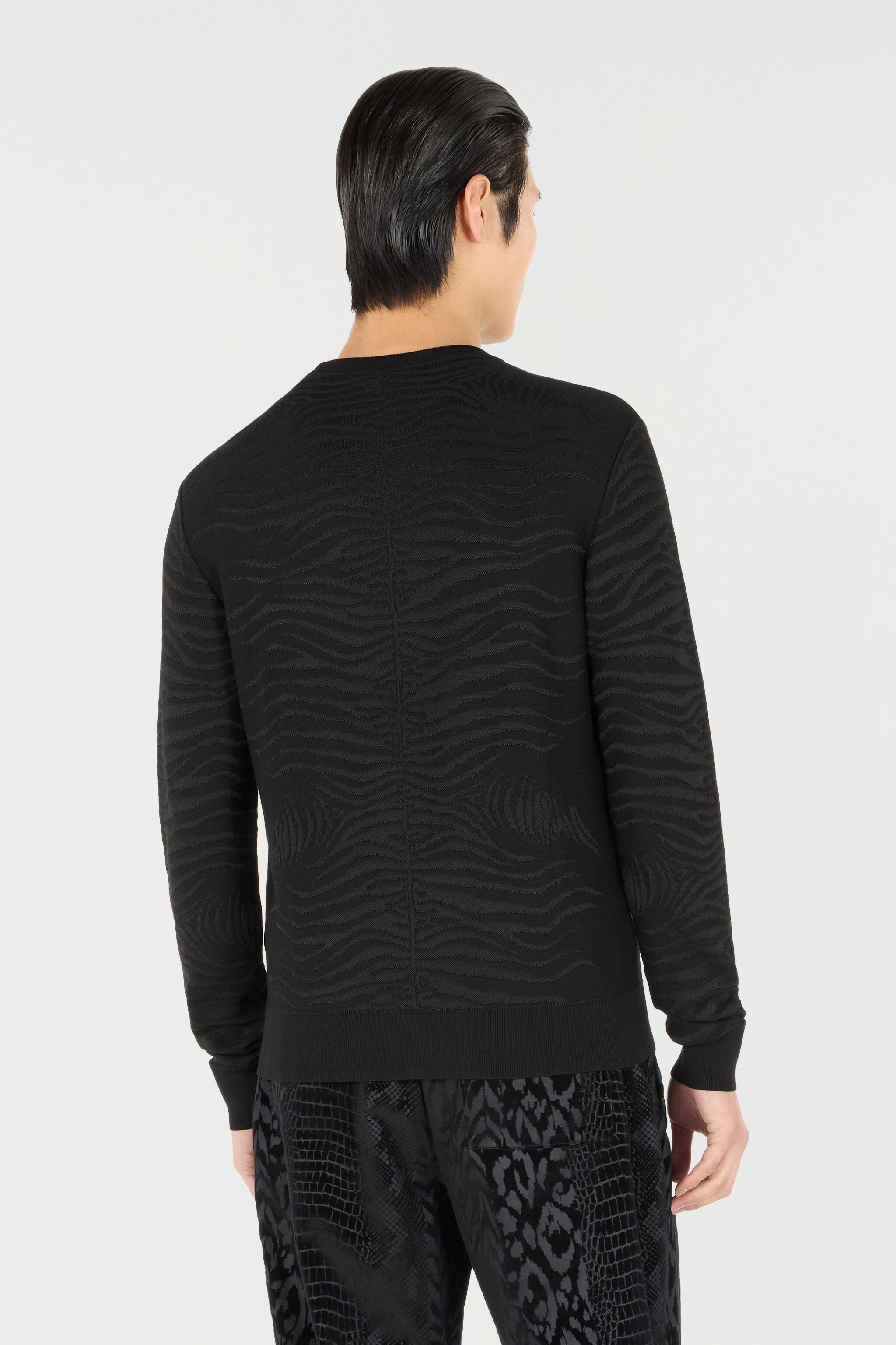 Sweater With Zebra Pattern - 4