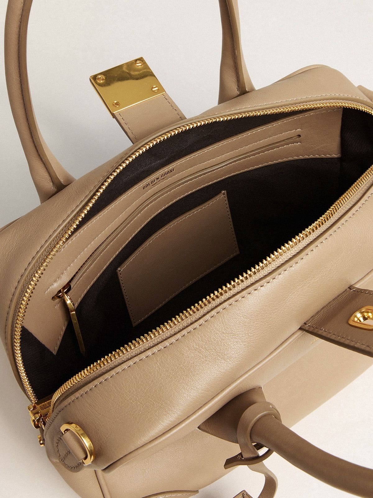 Vita Bag in beige leather with gold details - 7
