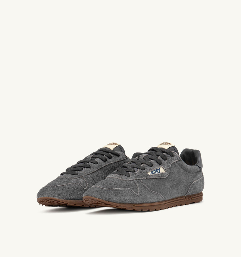 AUTRY SNEAKERS WINDSPIN IN AVION SUEDE outlook