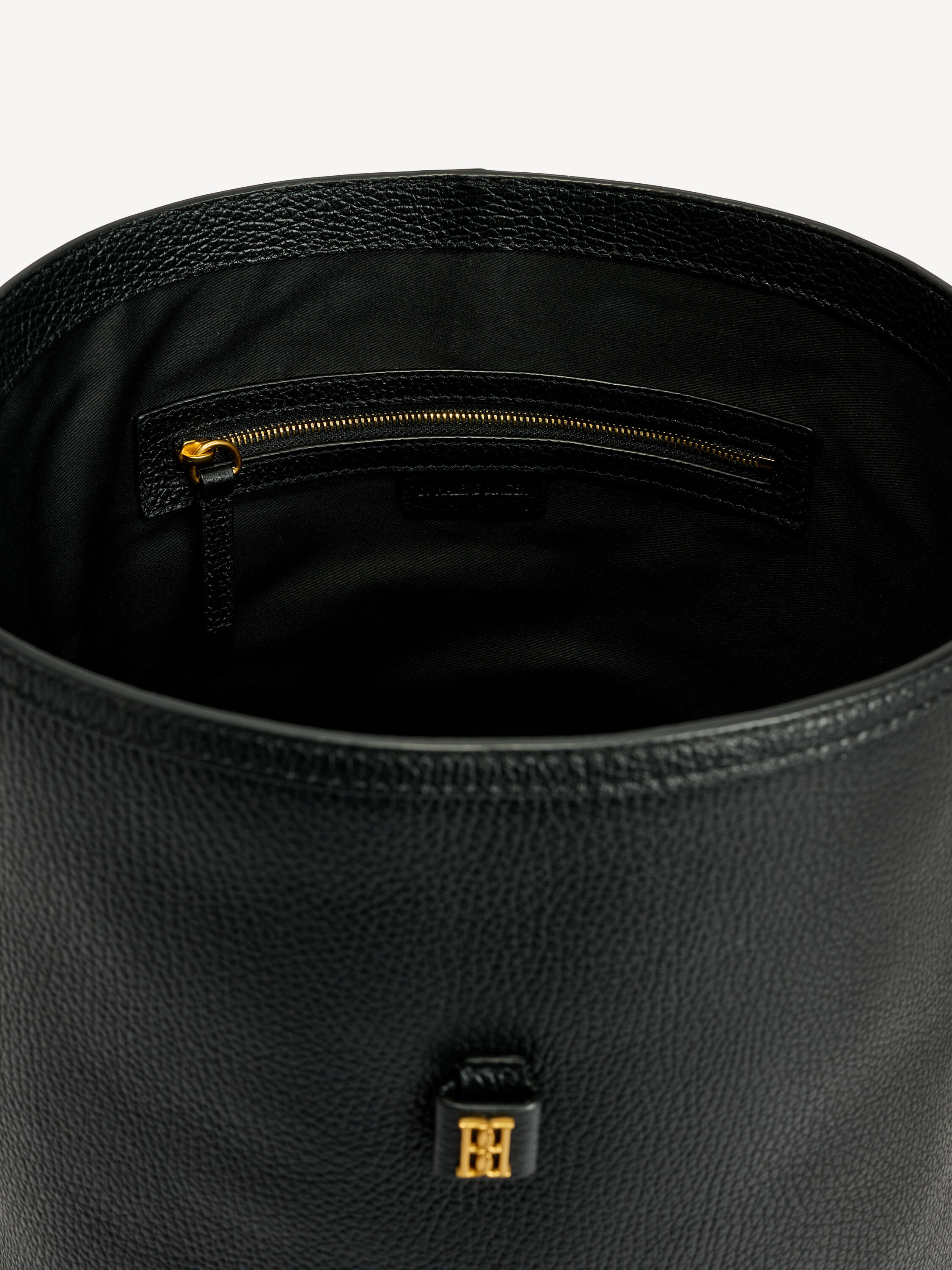 Maryllon Grainy bucket bag - 4