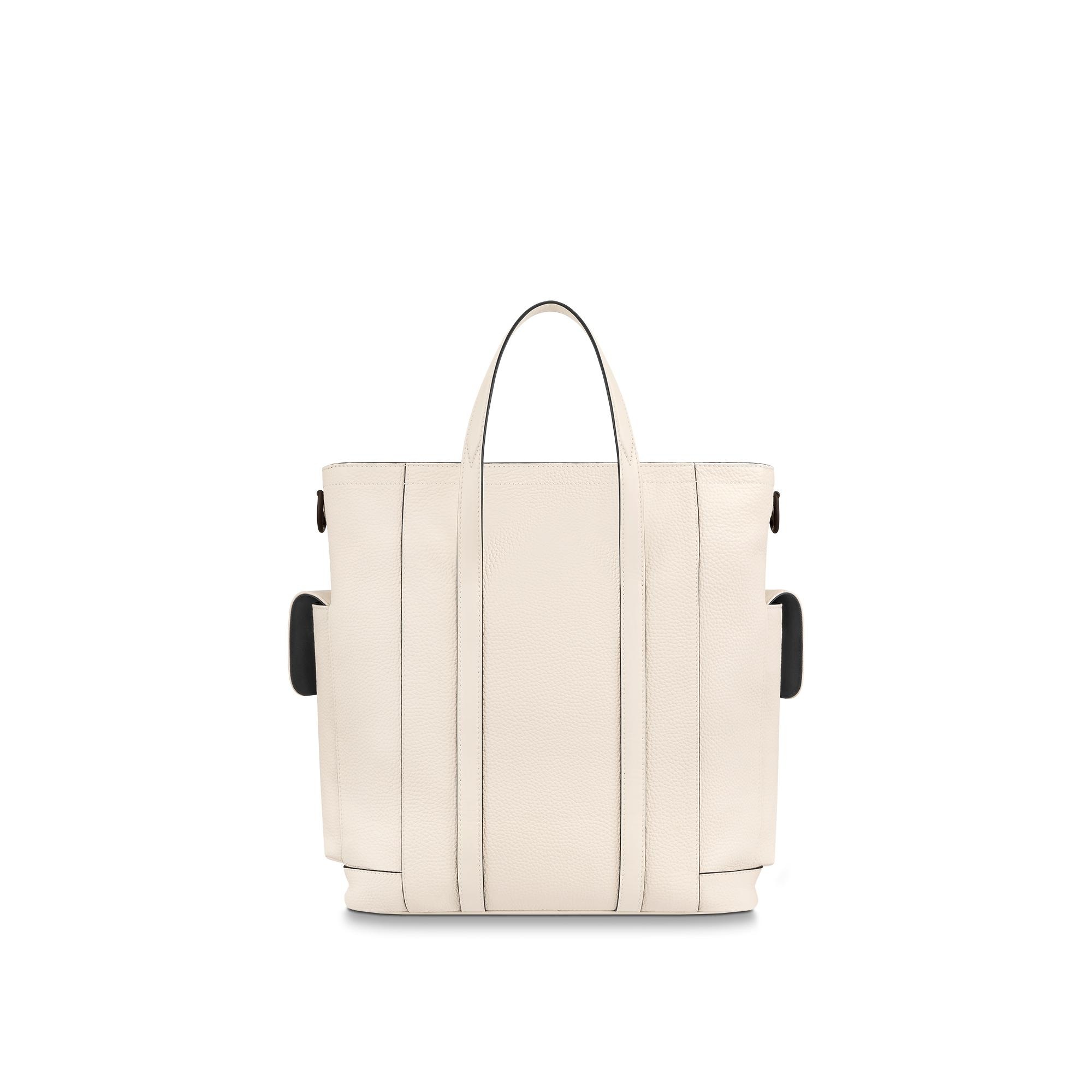 Christopher Tote - 6