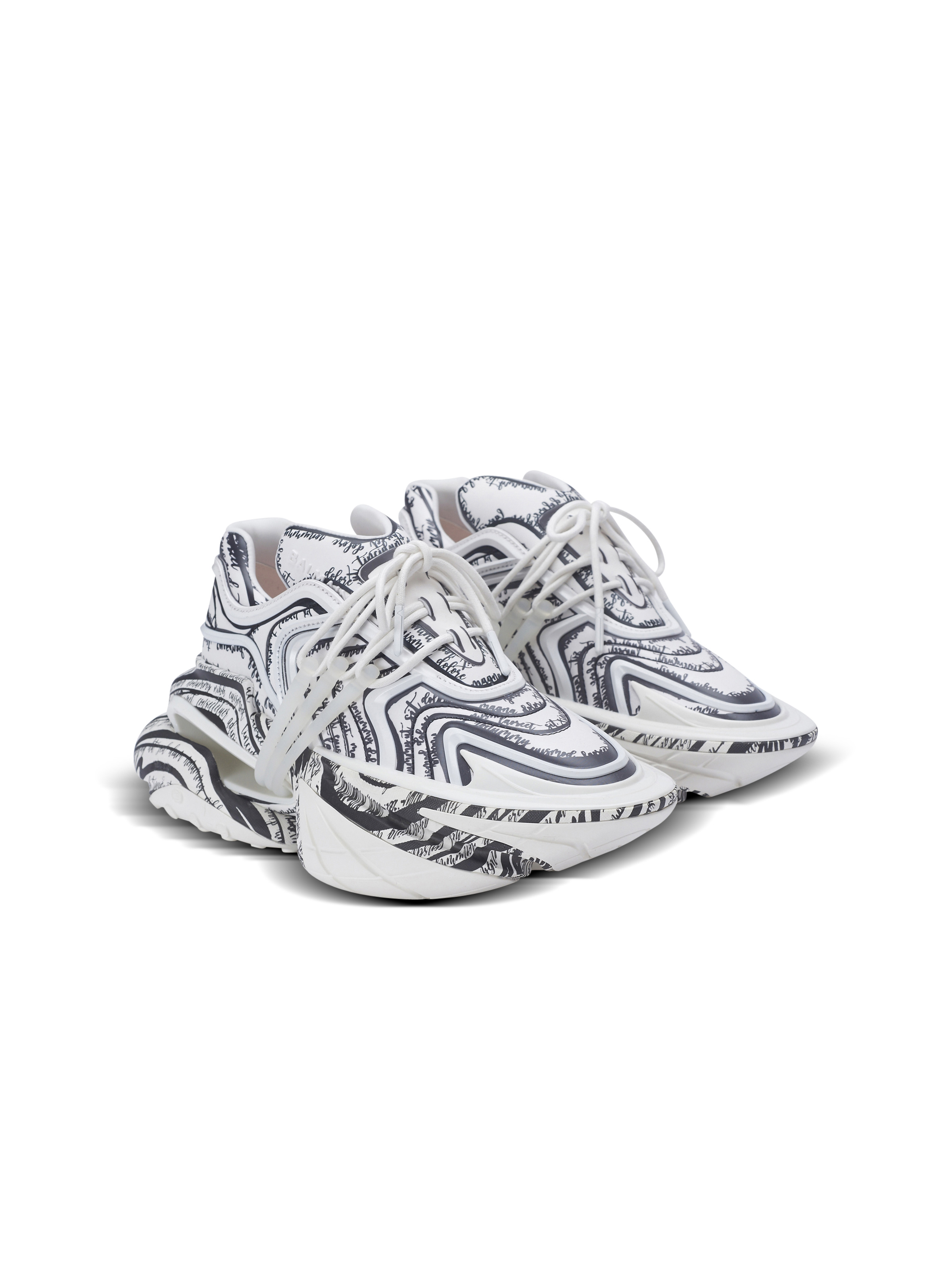 Unicorn Wave trainers with "Love Letter" print - 2