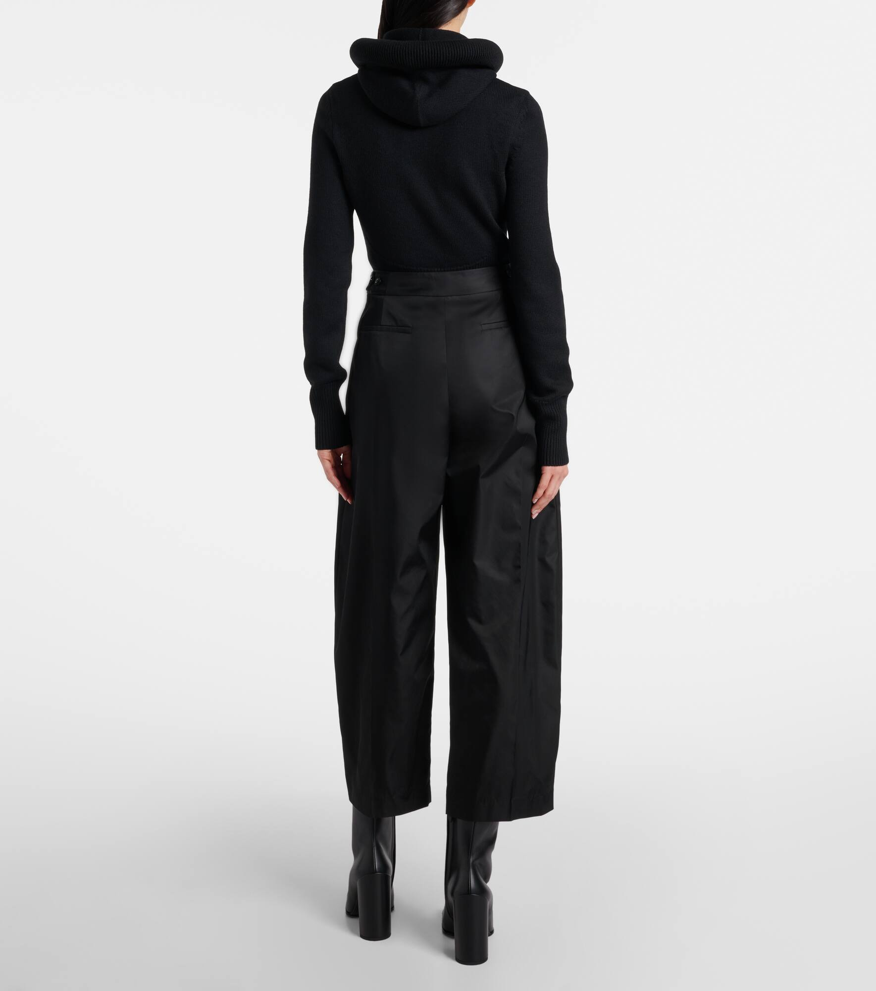 Cropped high-rise satin tapered pants - 3