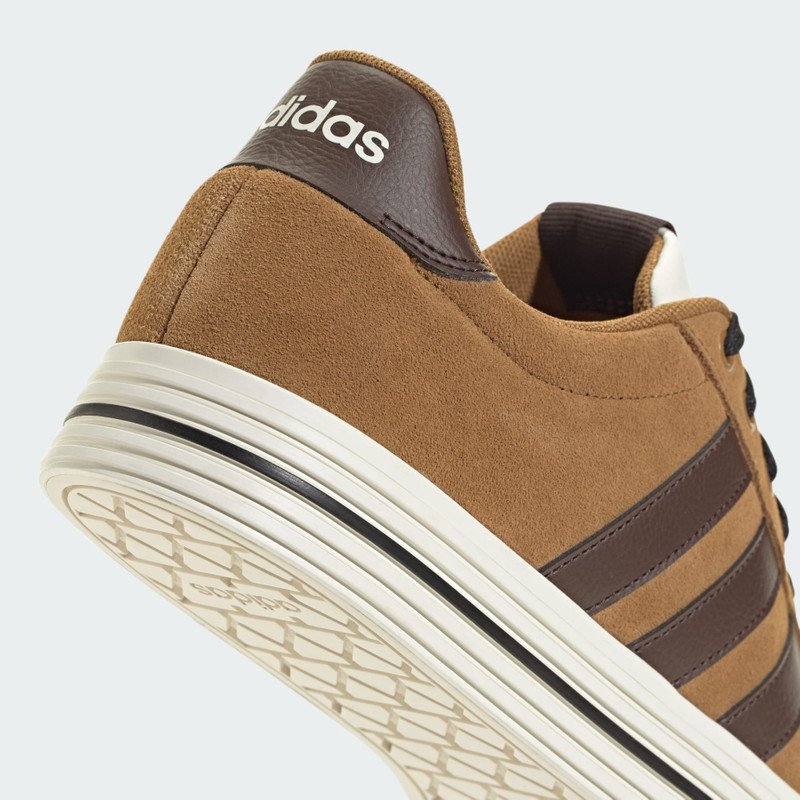 Daily 4.0 Shoes 7