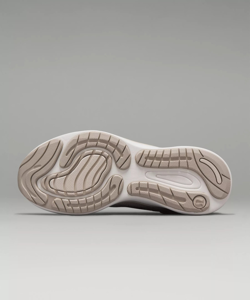 chargefeel 2 Low Women's Workout Shoe 7