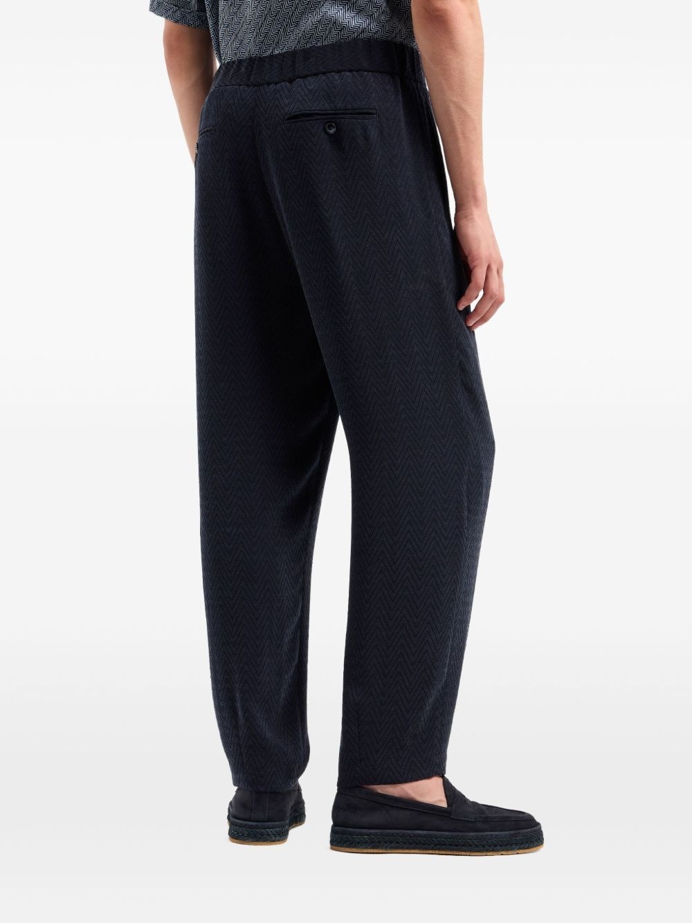 zigzag-pattern trousers - 4