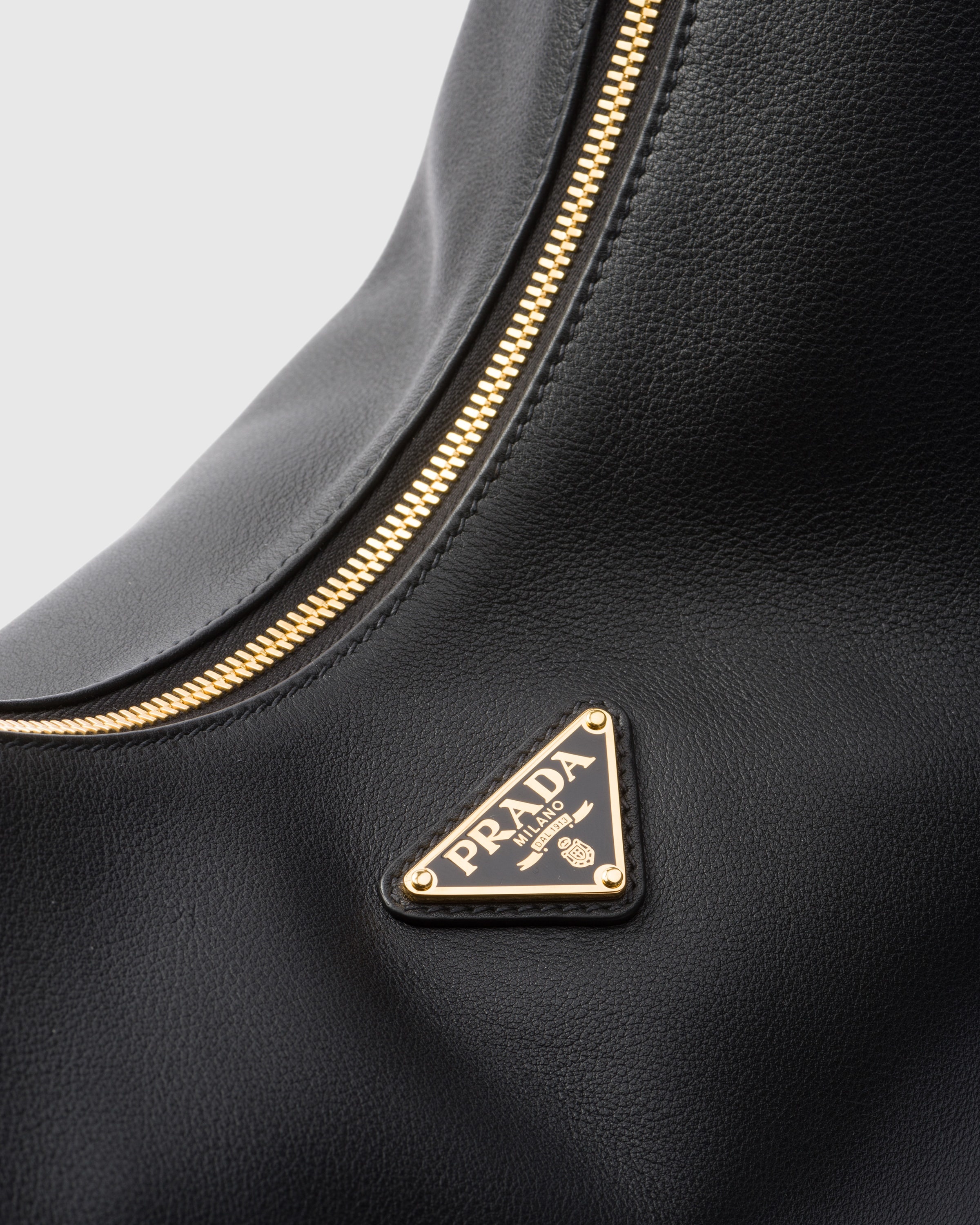 Prada Arqué large leather shoulder bag - 6