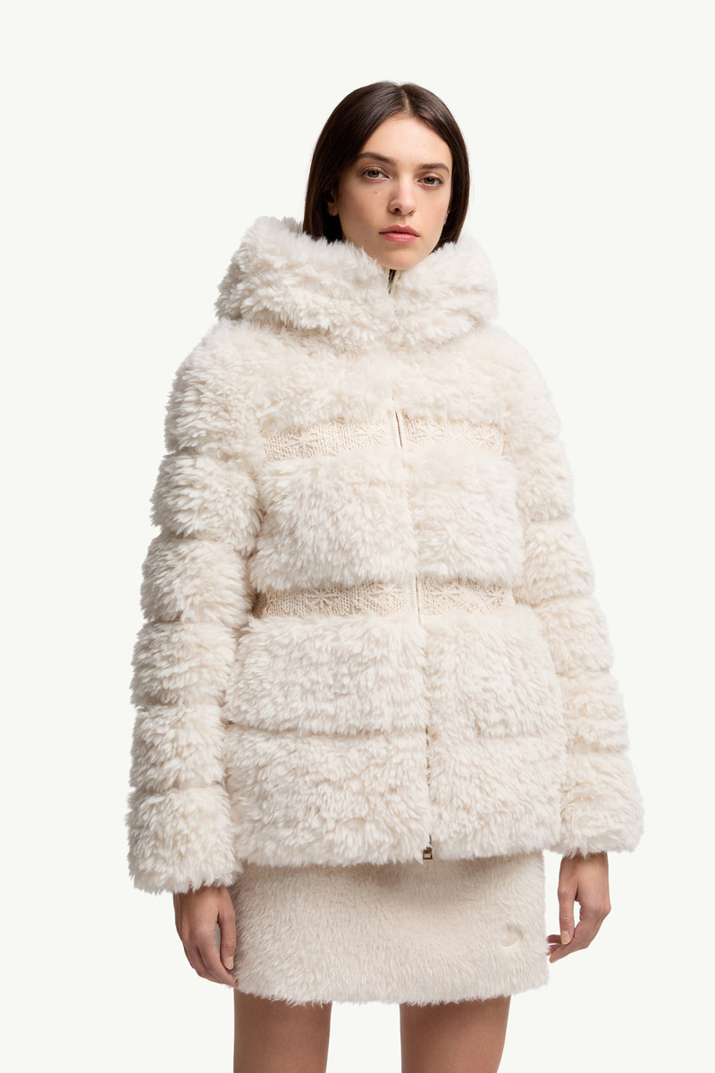 Verie Teddy Hooded Short Down Jacket 3