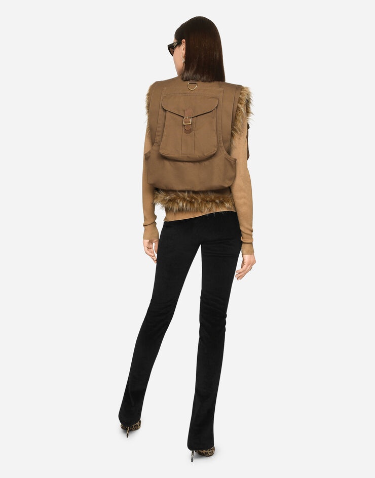 Cotton vest with large pockets - 3