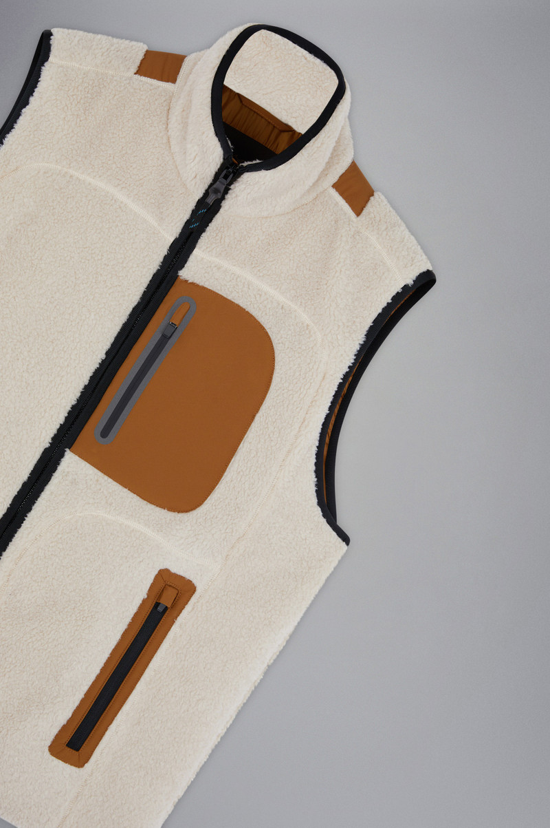 TEDDY FLEECE VEST WITH TECHNICAL FABRIC INSERTS 5