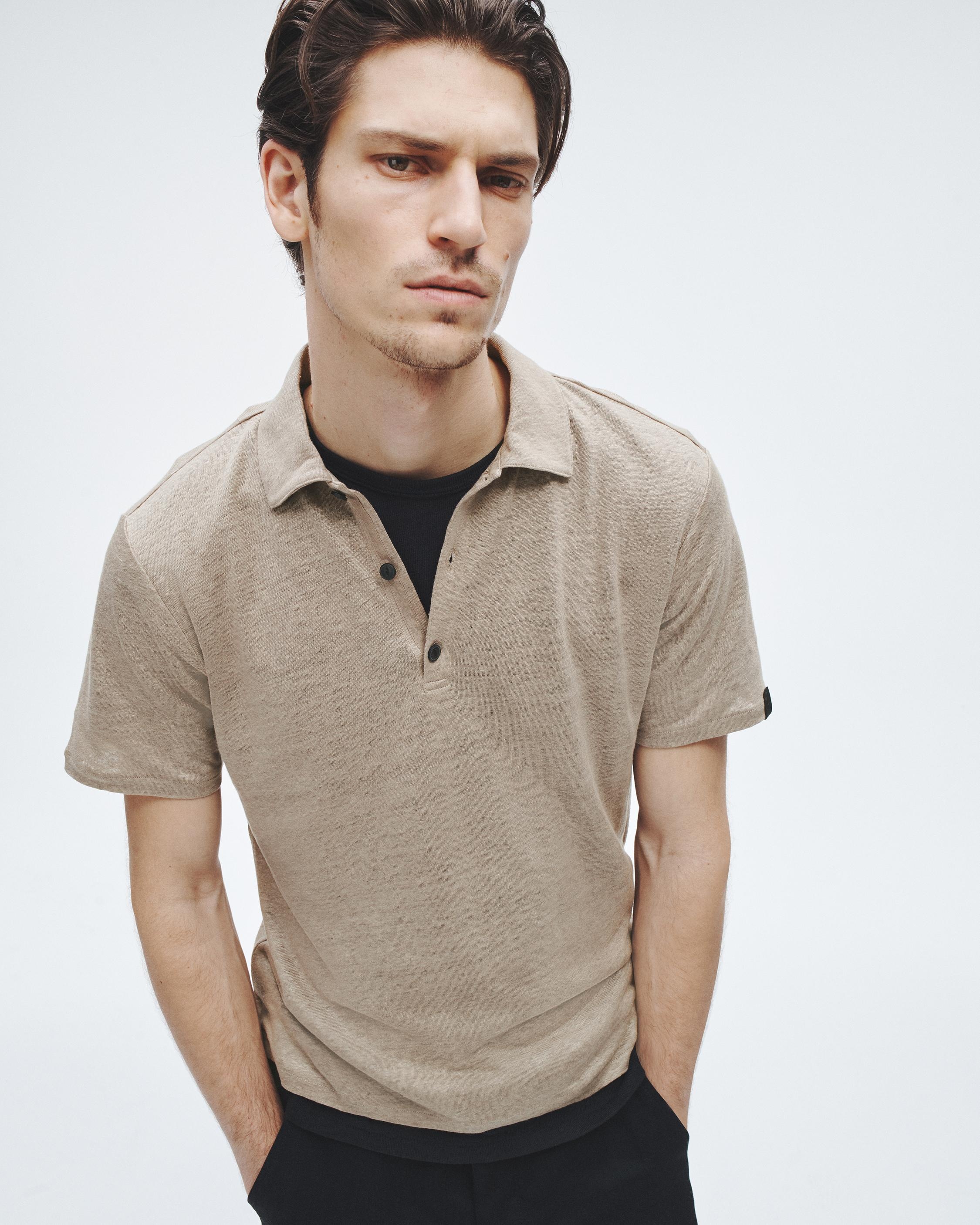 Classic Linen Polo
Classic Fit - 2