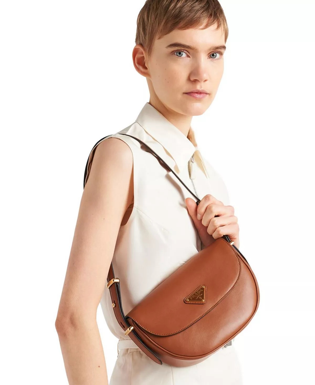 Arque Leather Shoulder Bag with Flap - 4