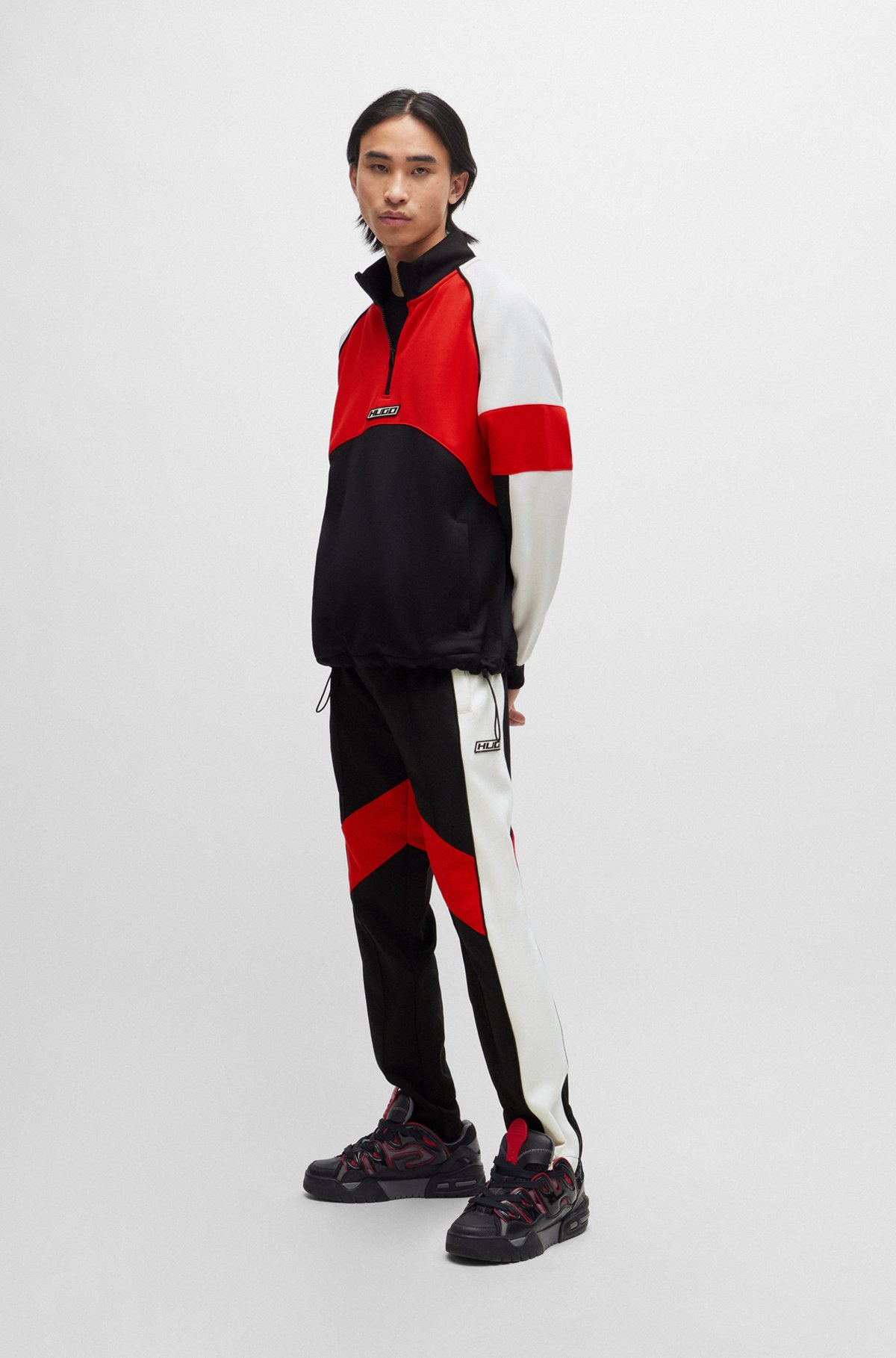 COLOR-BLOCKED SWEATSHIRT WITH RACING-INSPIRED LOGO BADGE - 4