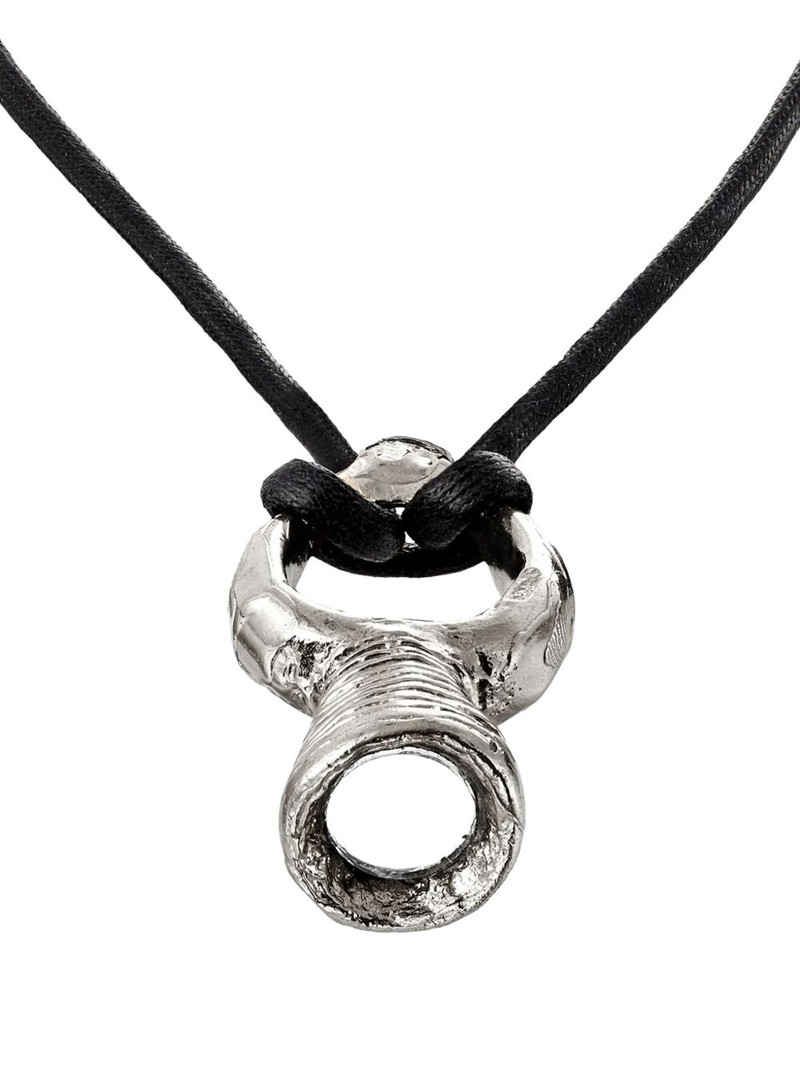 statement-pendant necklace 4