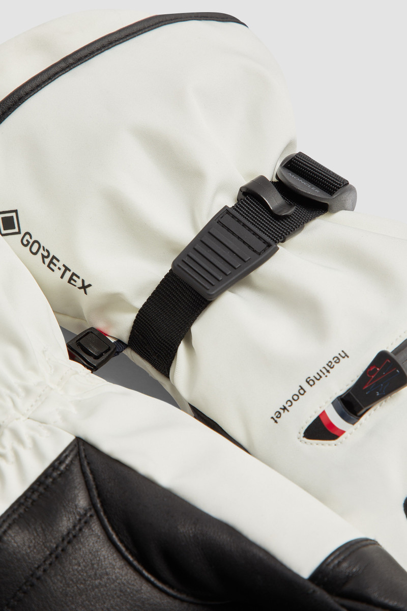Moncler Padded Gloves outlook