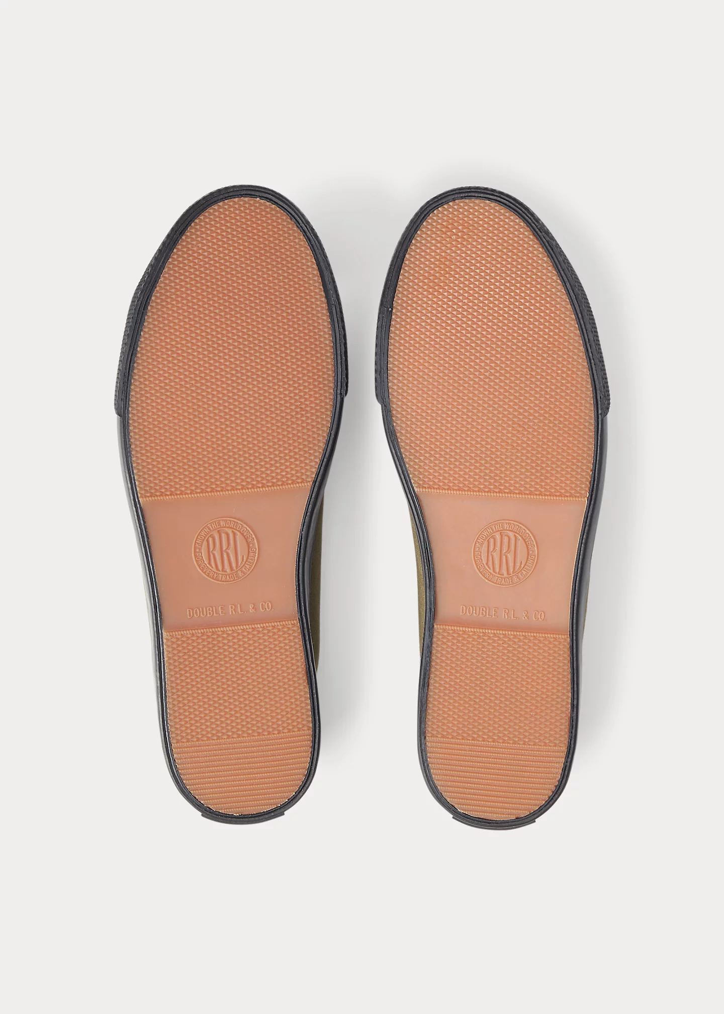 Canvas Sneaker - 4