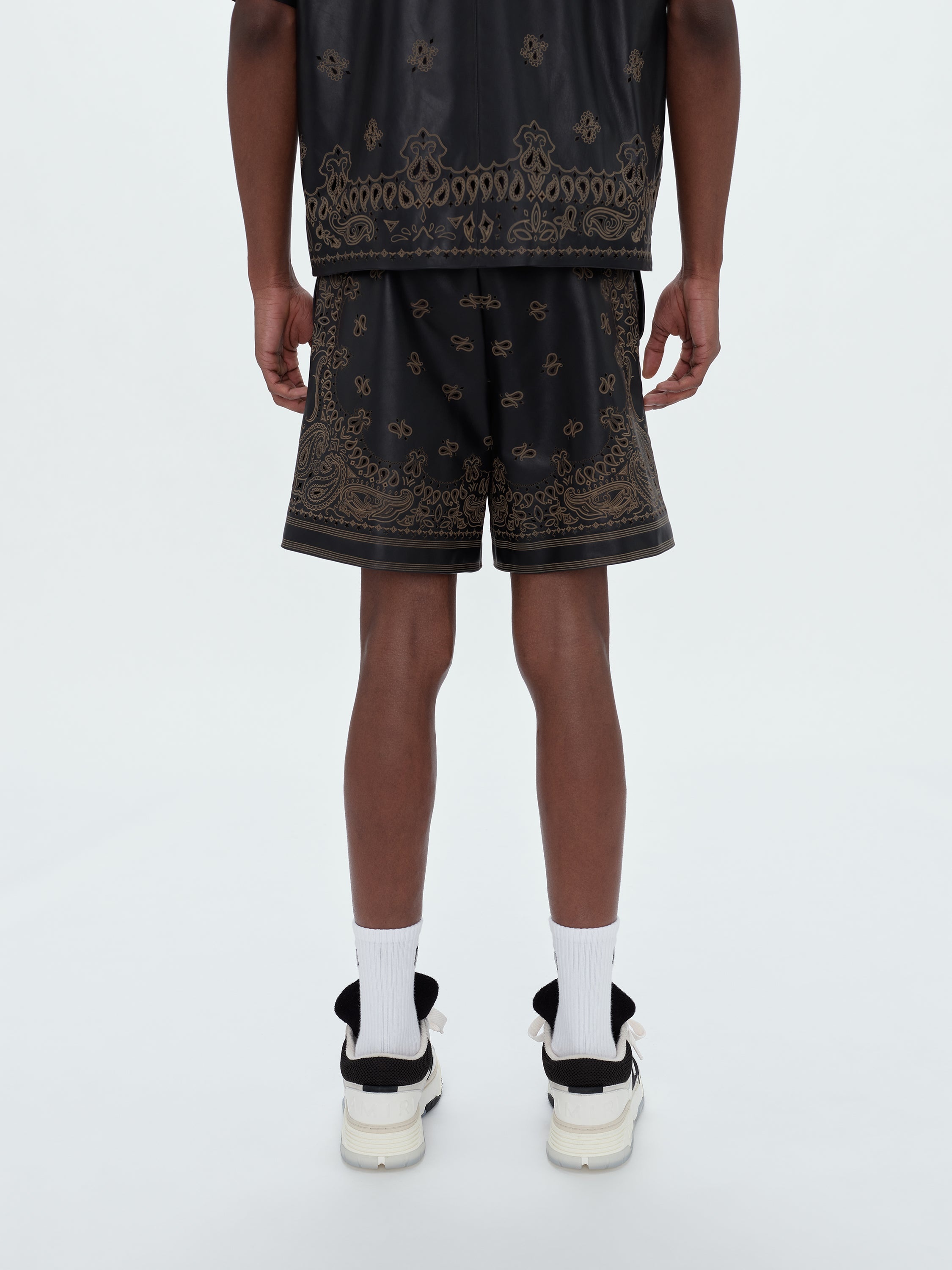 LEATHER BANDANA SHORT - 5
