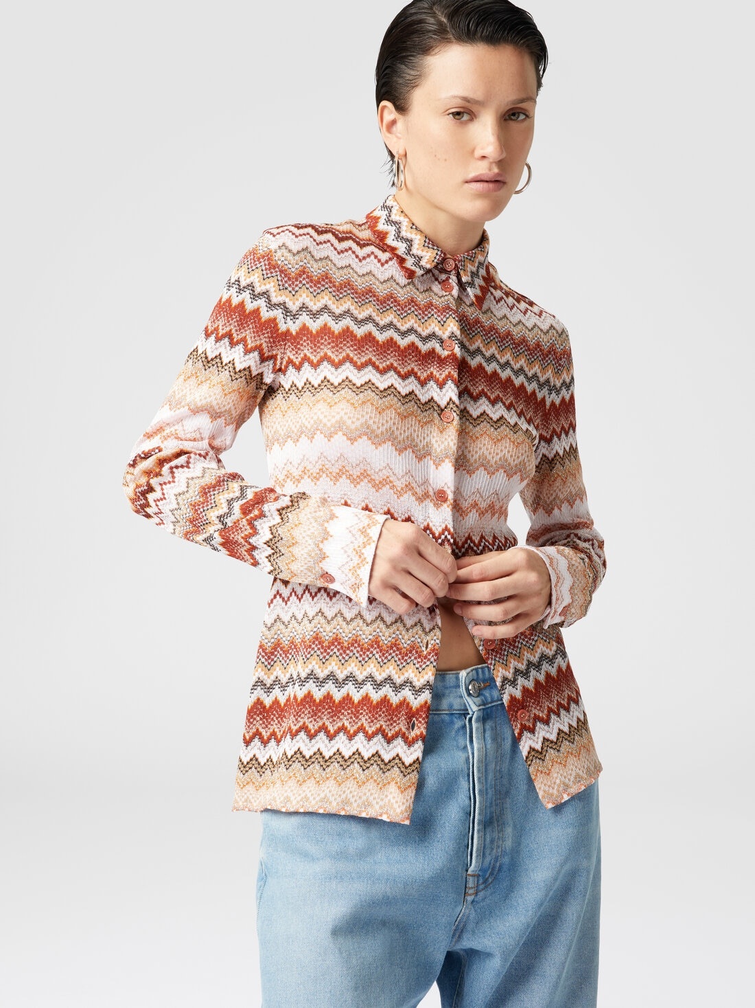 Shirt with serrated lamé zig zag pattern - 4