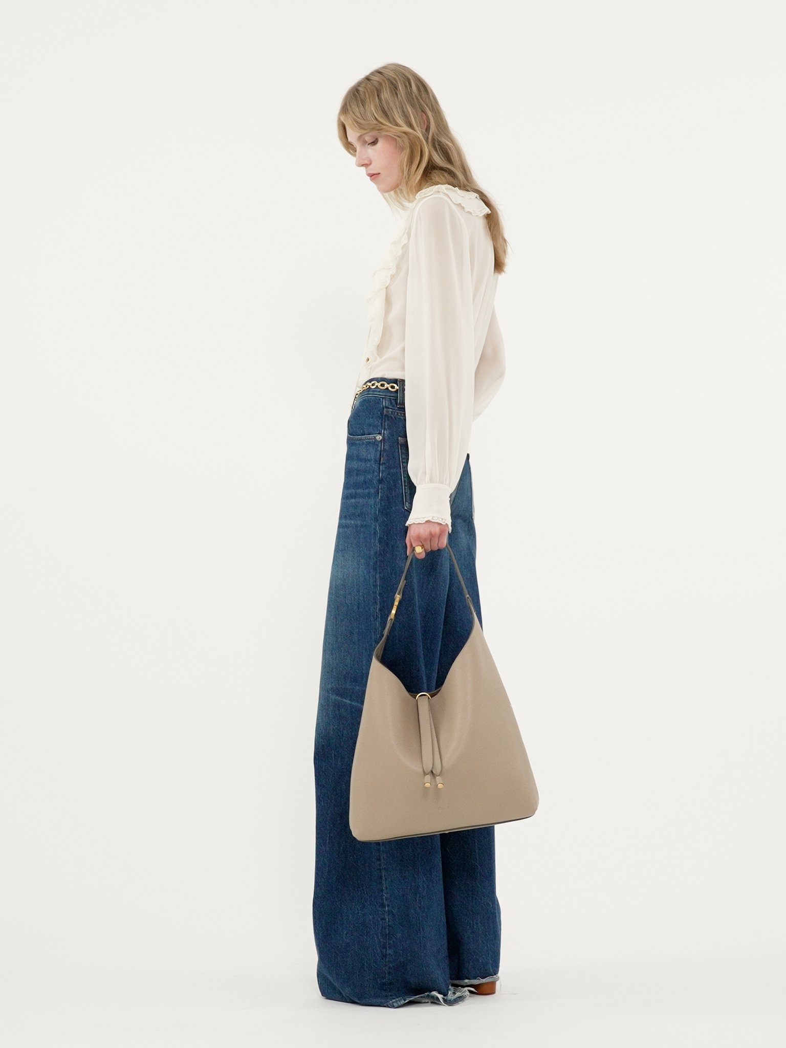 MARCIE HOBO BAG IN GRAINED LEATHER - 4