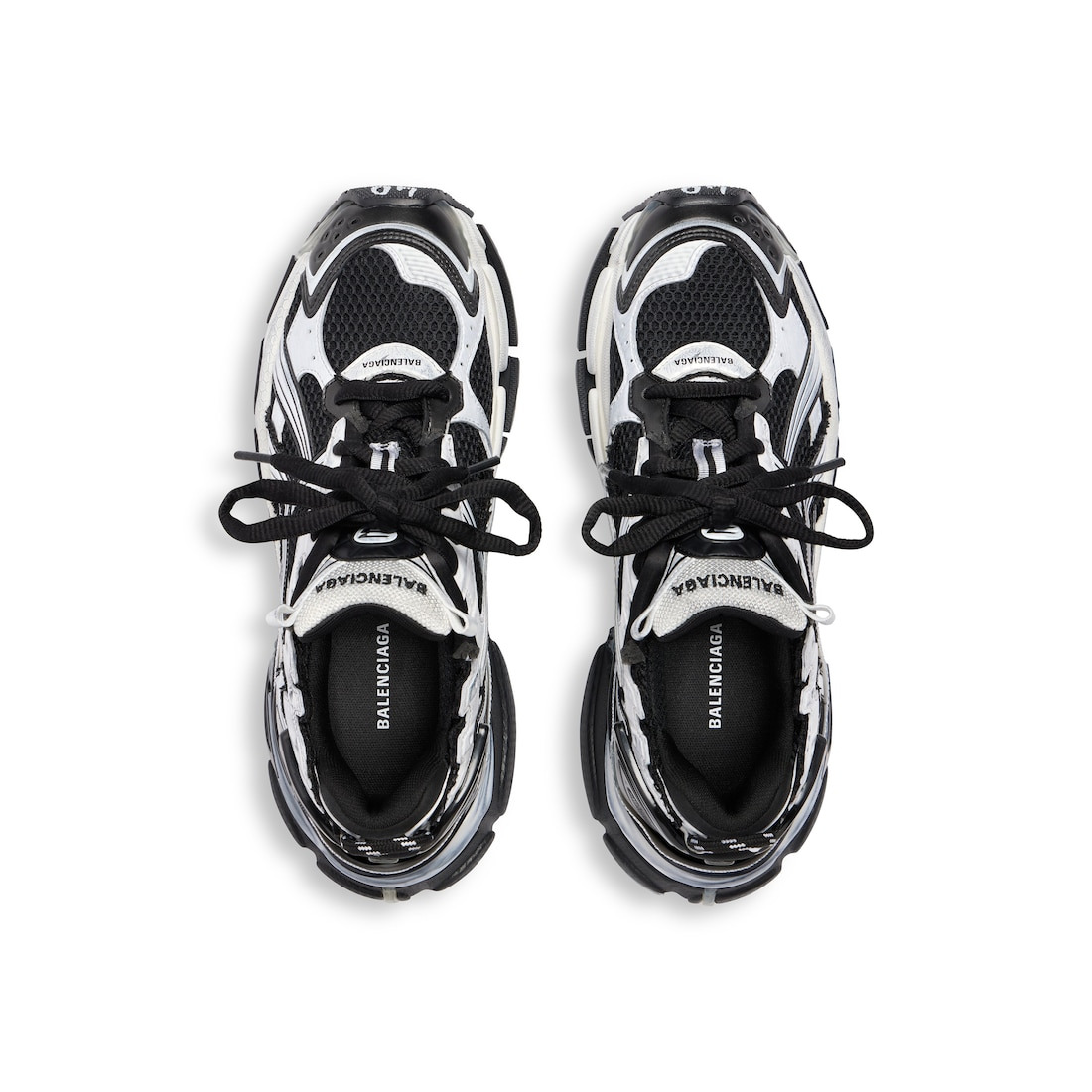 Men's Runner Sneaker in White - 6