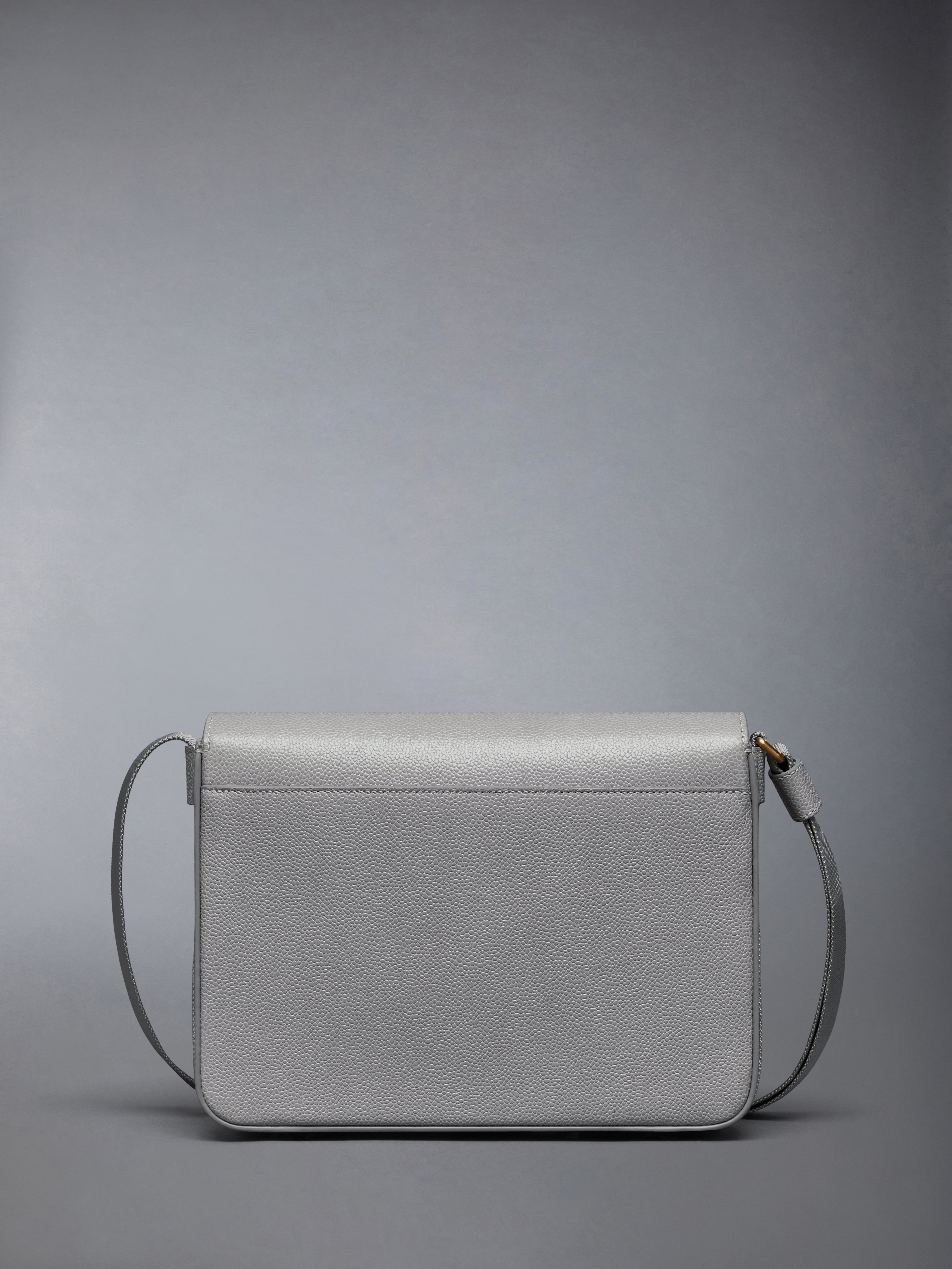 PEBBLE GRAIN REPORTER BAG - 3