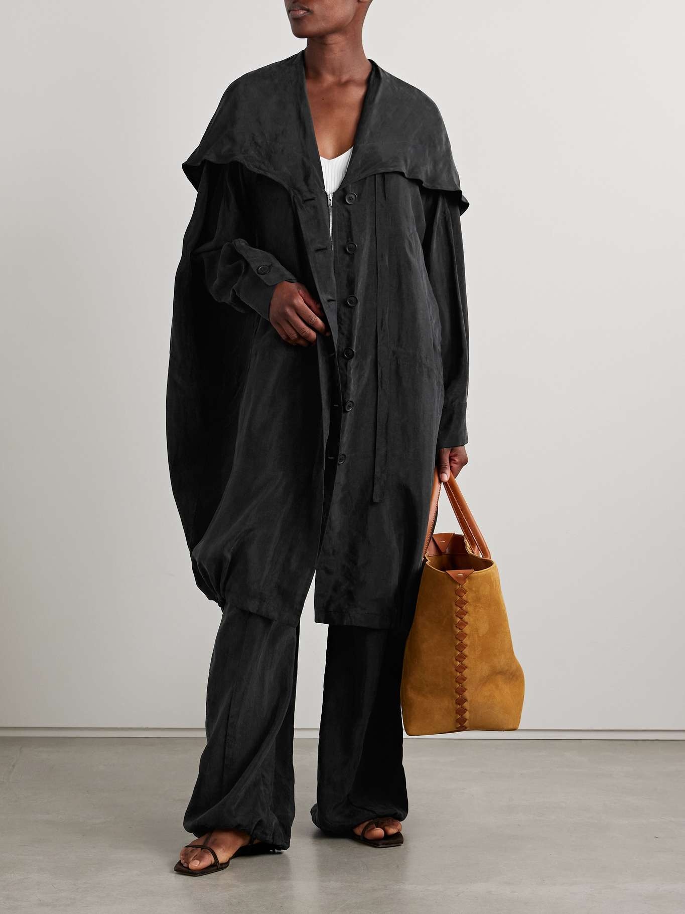 Oversized hooded TENCEL™ Lyocell jacket Black - 2