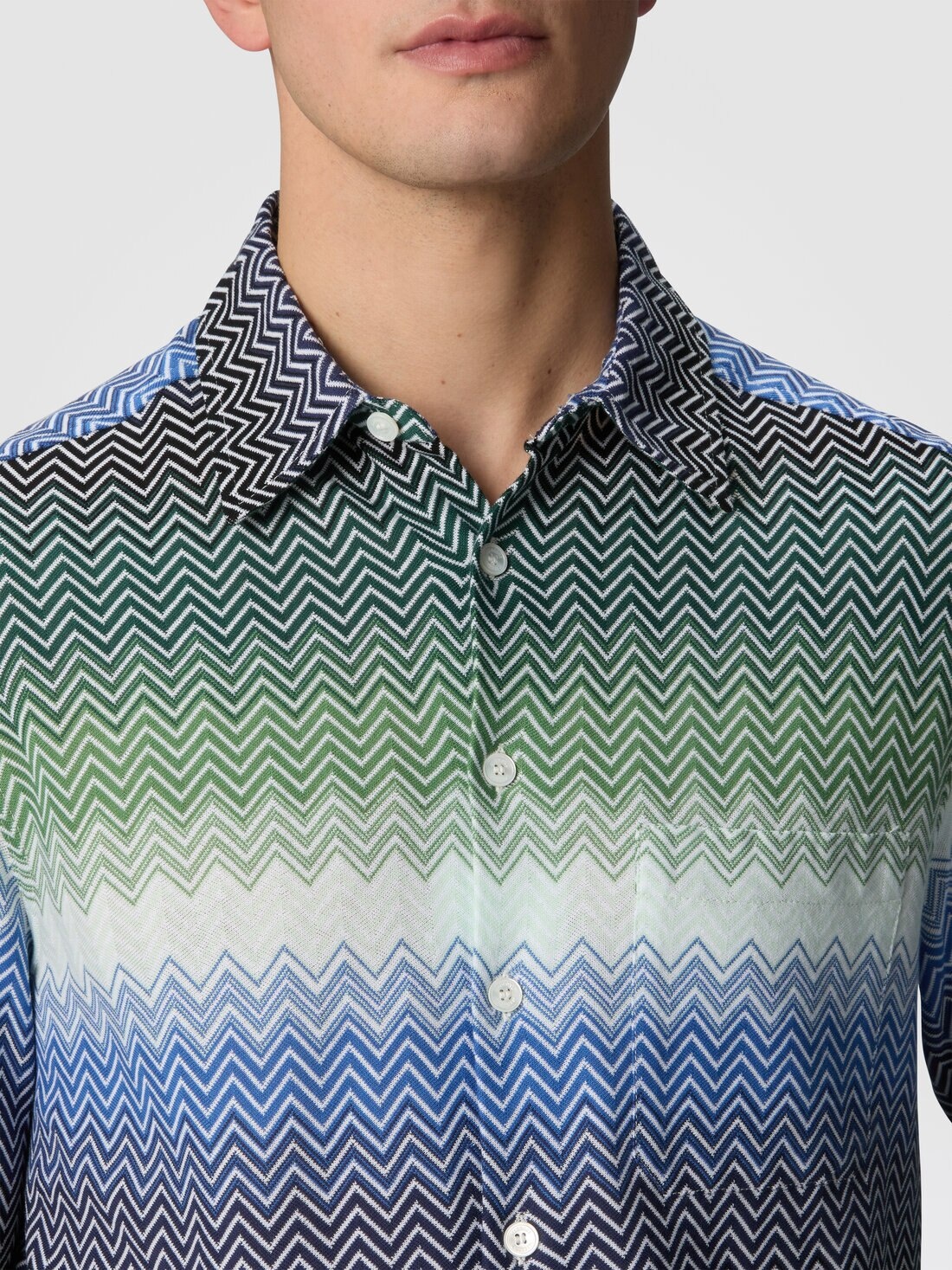 Gradient zig zag cotton knit shirt with breast pocket - 5