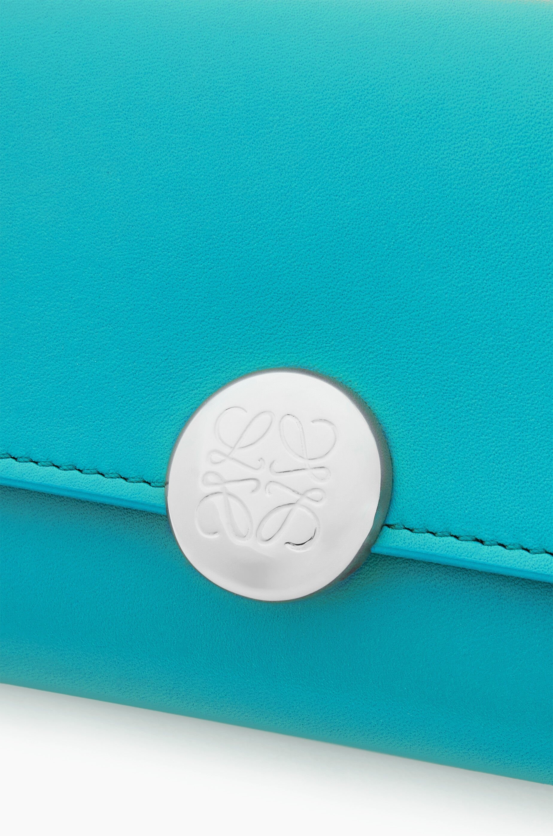 Pebble small vertical wallet in shiny nappa calfskin - 5