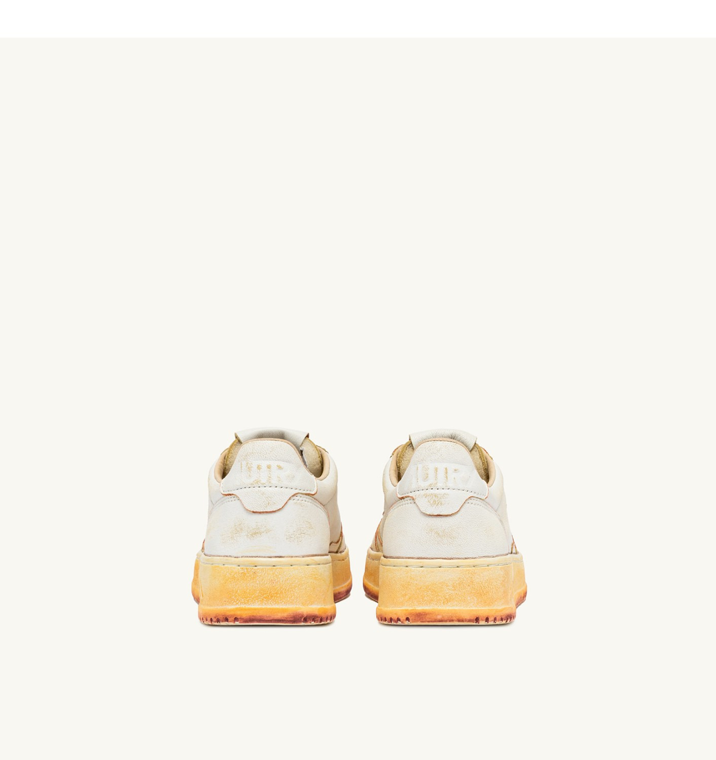 MEDALIST LOW SUPER VINTAGE SNEAKERS IN WHITE SCRUBBED LEATHER - 3