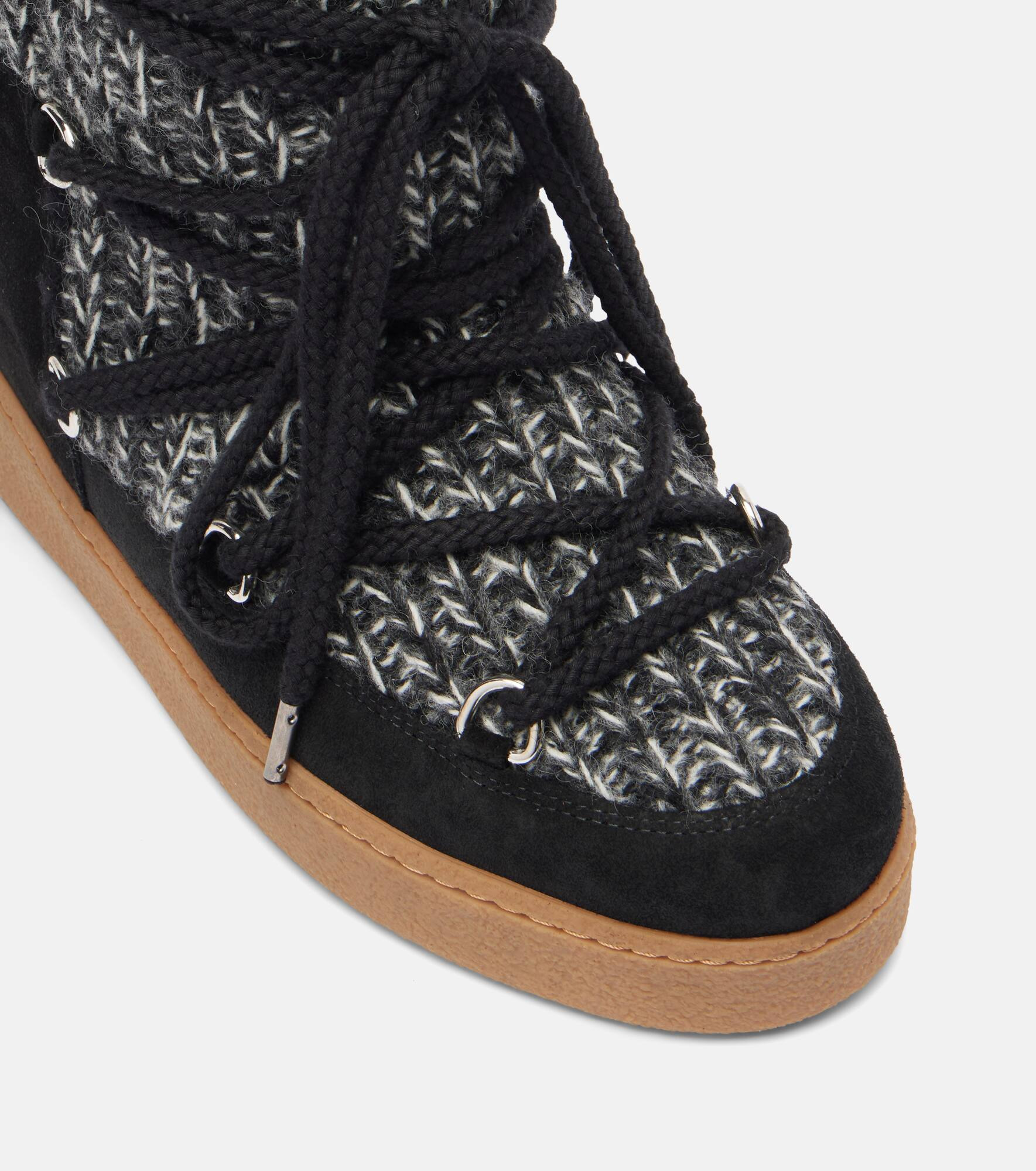 Suede-trimmed snow boots - 5