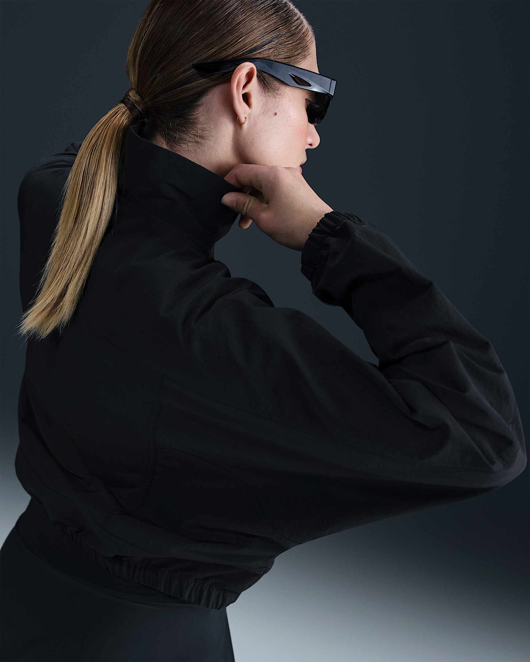 Nike Sportswear Everything Wovens Women's Oversized Repel UV Protection Jacket - 2