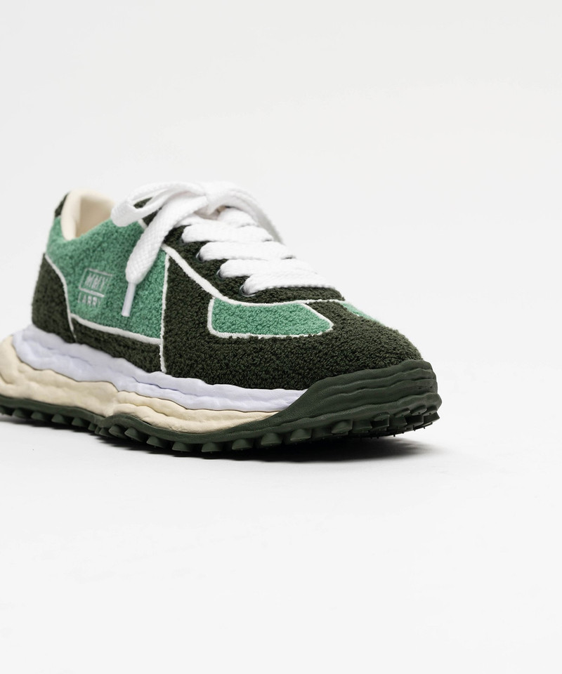 "LARRY" OG Sole Chenille Embroidey Canvas Low-top Sneaker 16