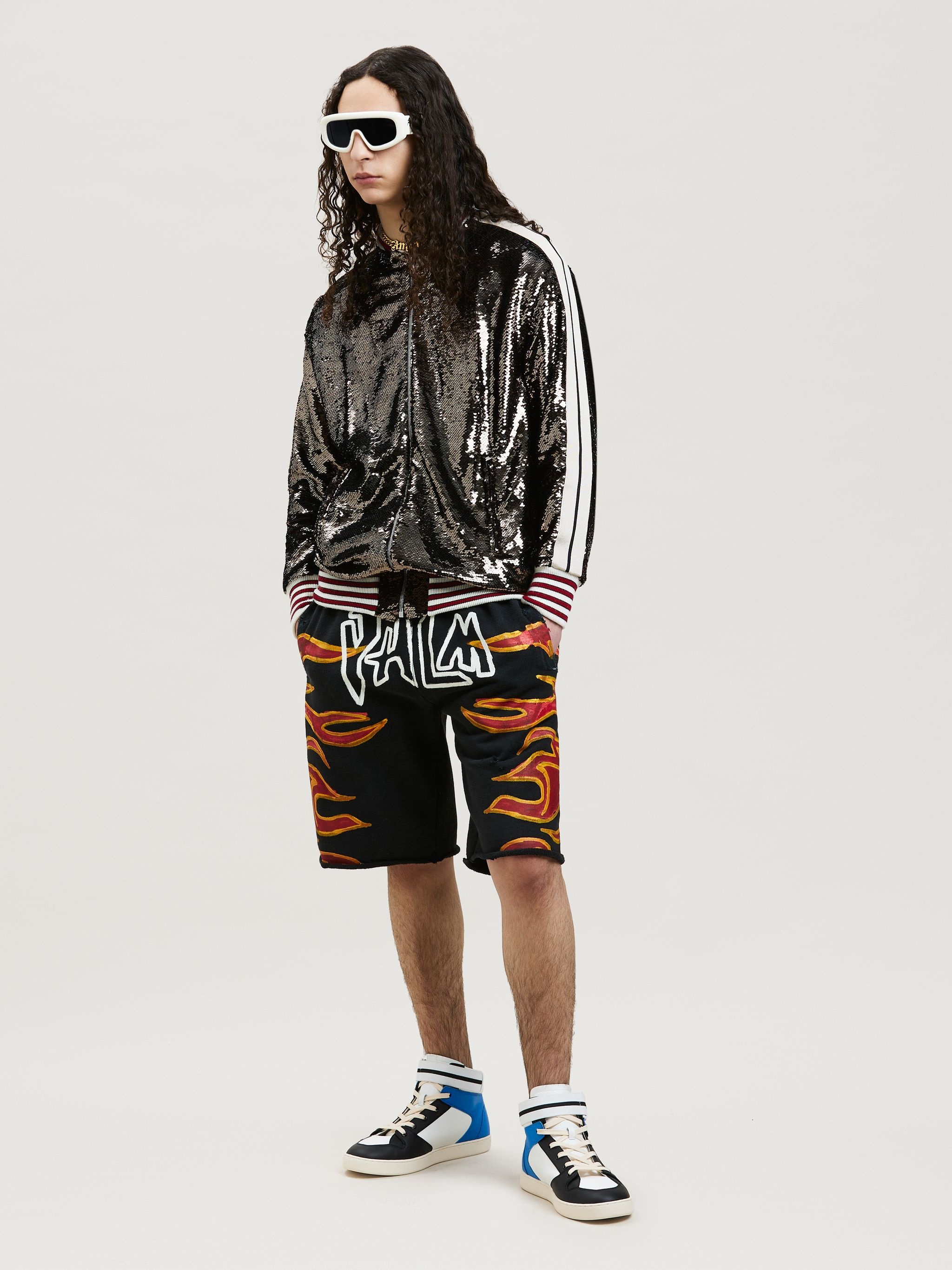 GARMENT DYE GRAFFITI FLAMES SWEATSHORTS - 2