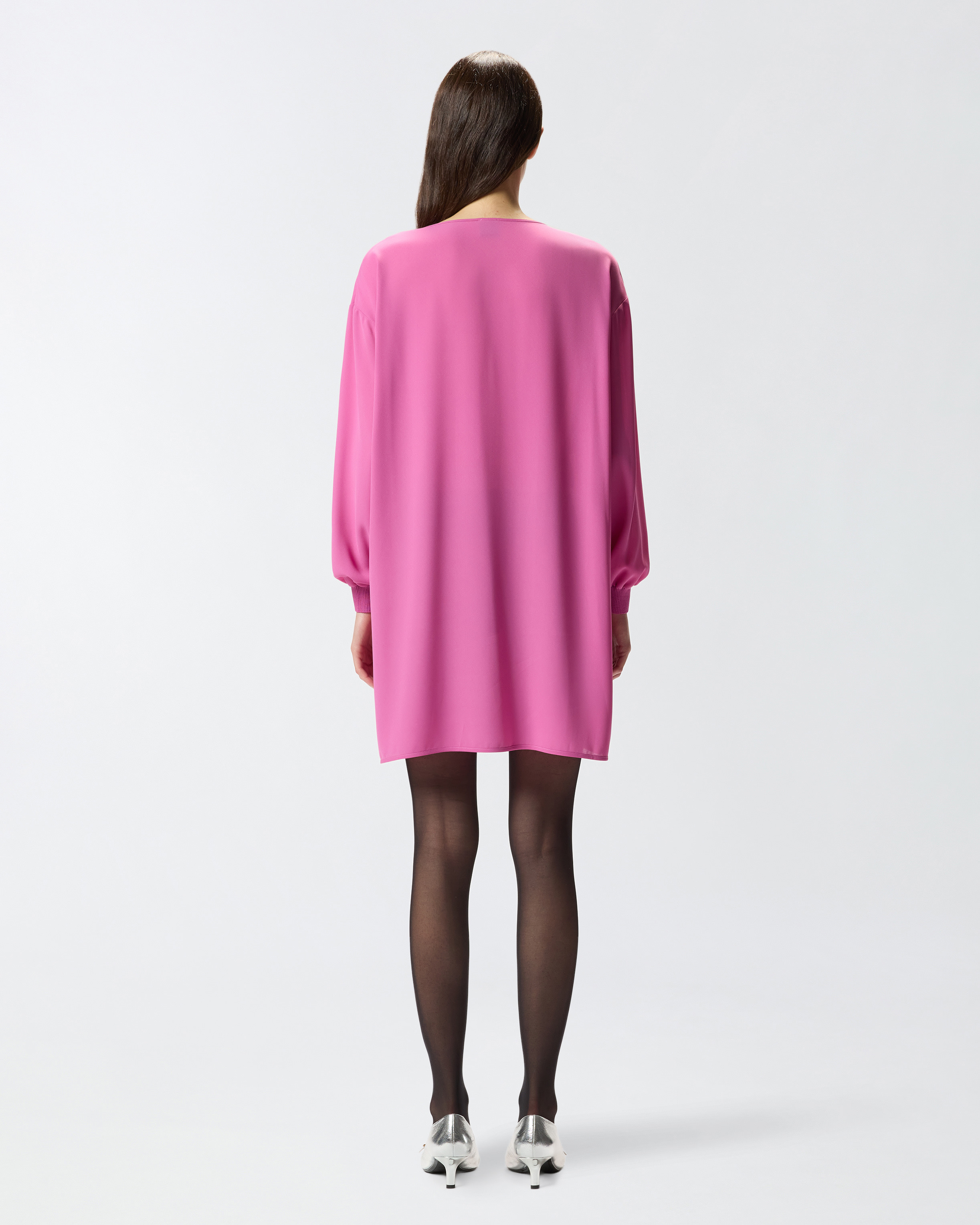 SHORT TECHNICAL CREPE DRESS - 4