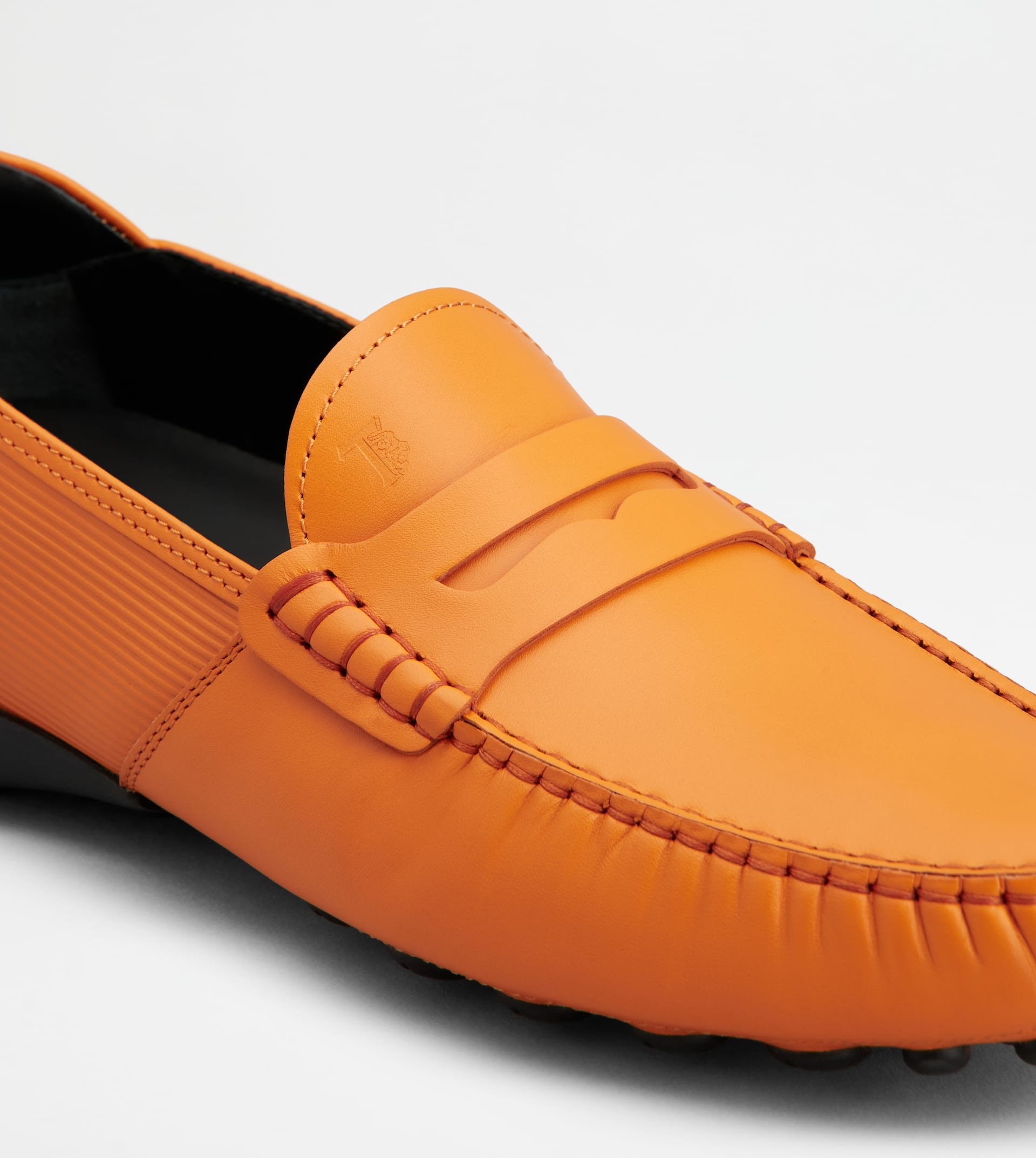 LOAFERS IN LEATHER - ORANGE - 6