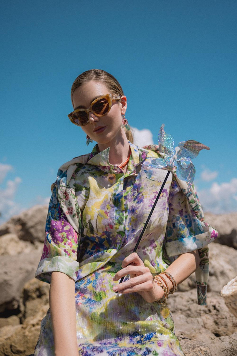 FOUNDRAE Oversized Heart Token Clip Bracelet outlook