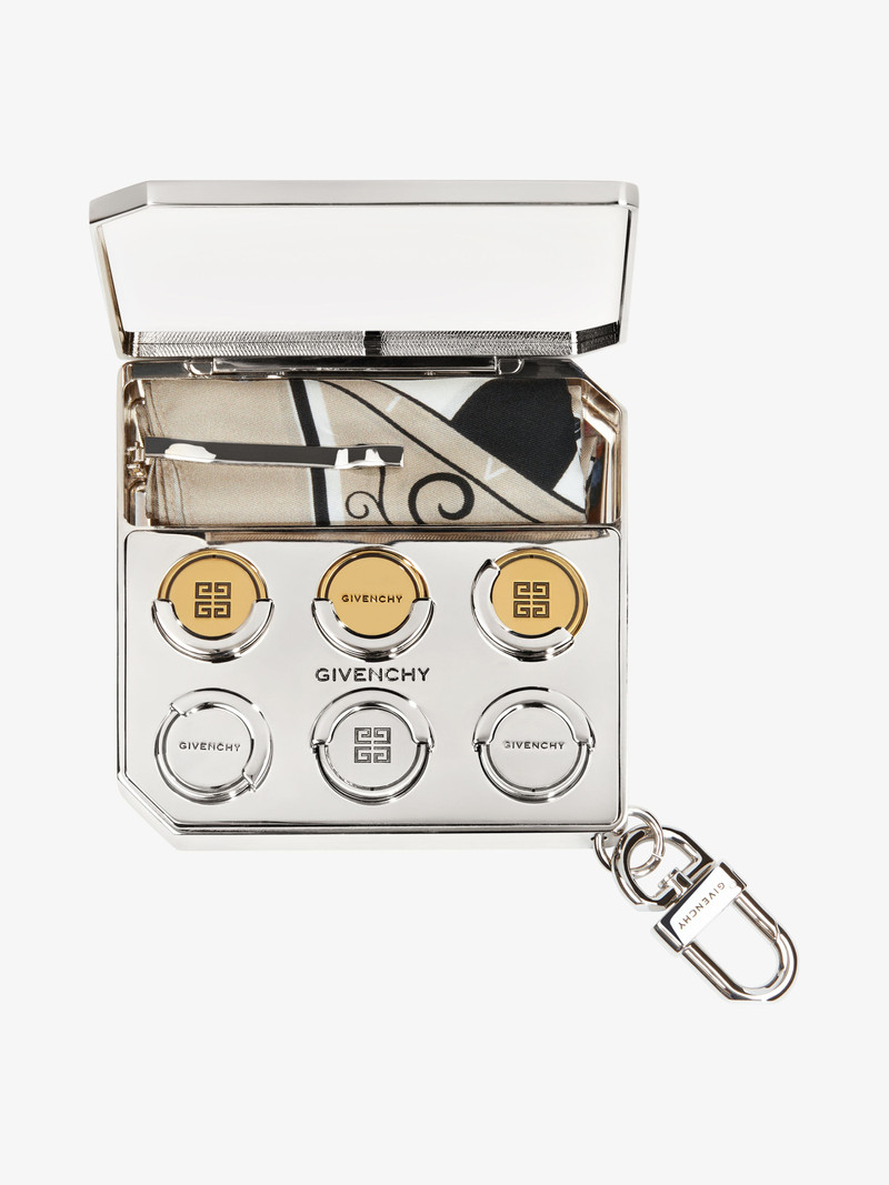 GIVENCHY CHECKERS CASE IN METAL 4