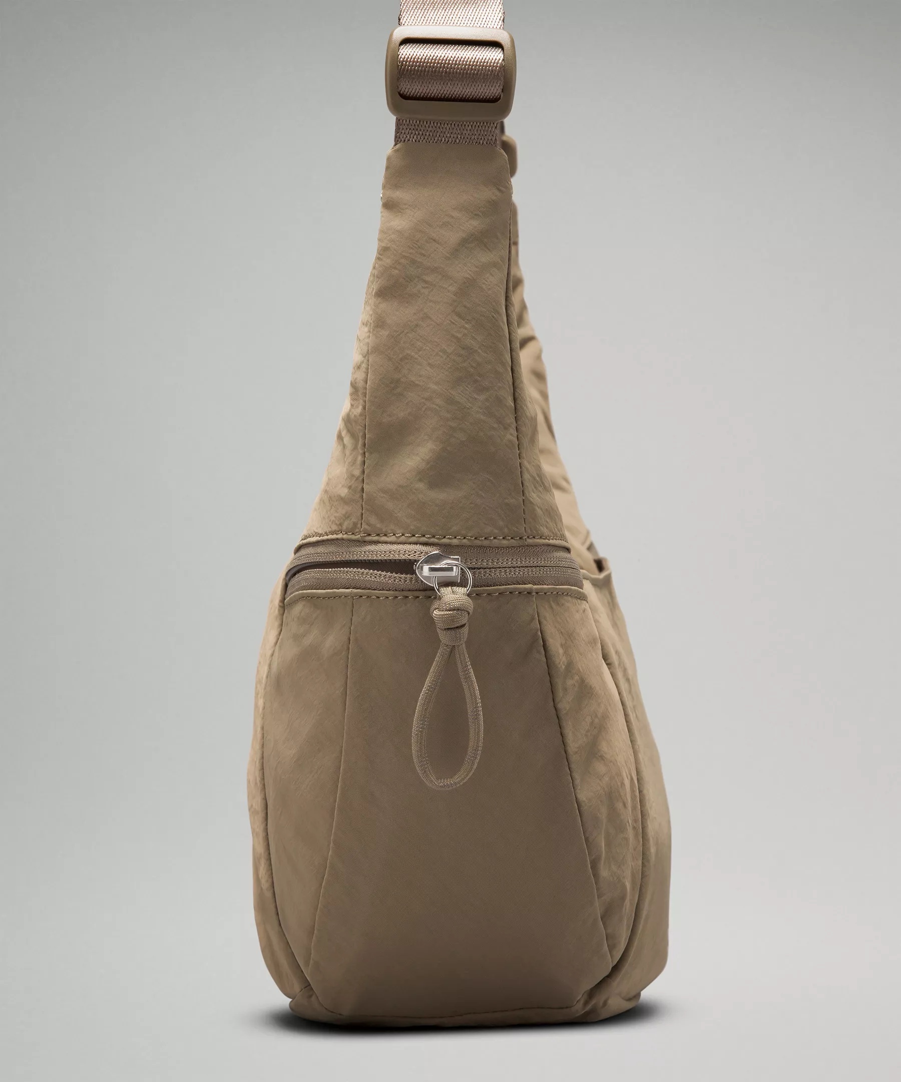 Slouchy Sling Bag 6L - 4
