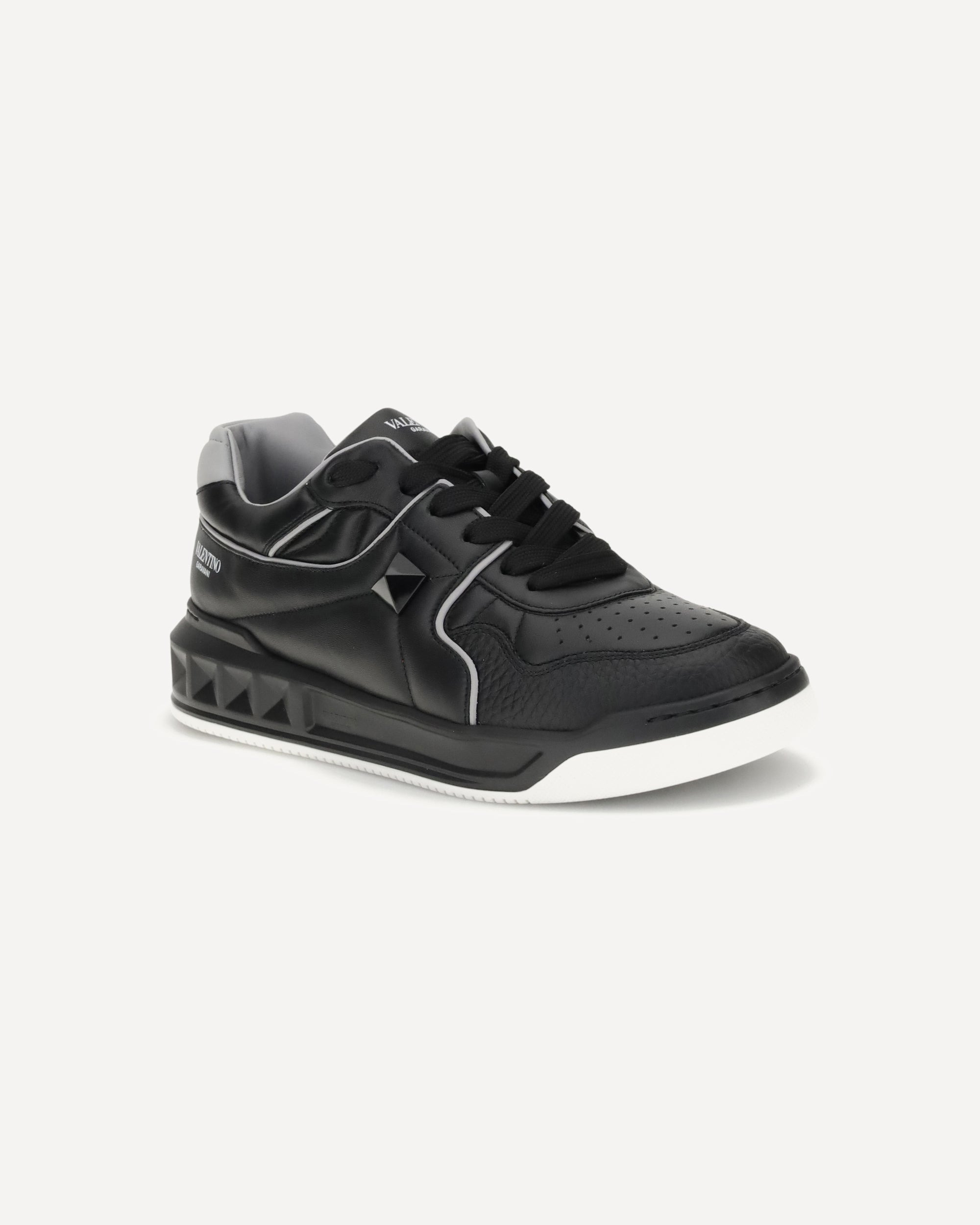 One Stud Low-Top Sneakers - 2