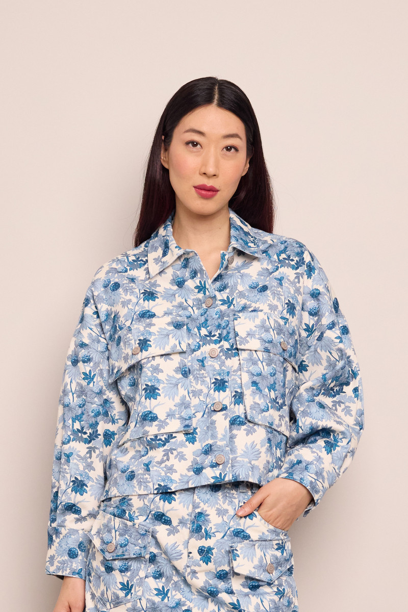 Cara Cara Kobie Jacket
Effortless Edge with a Cropped, Oversized Fit outlook