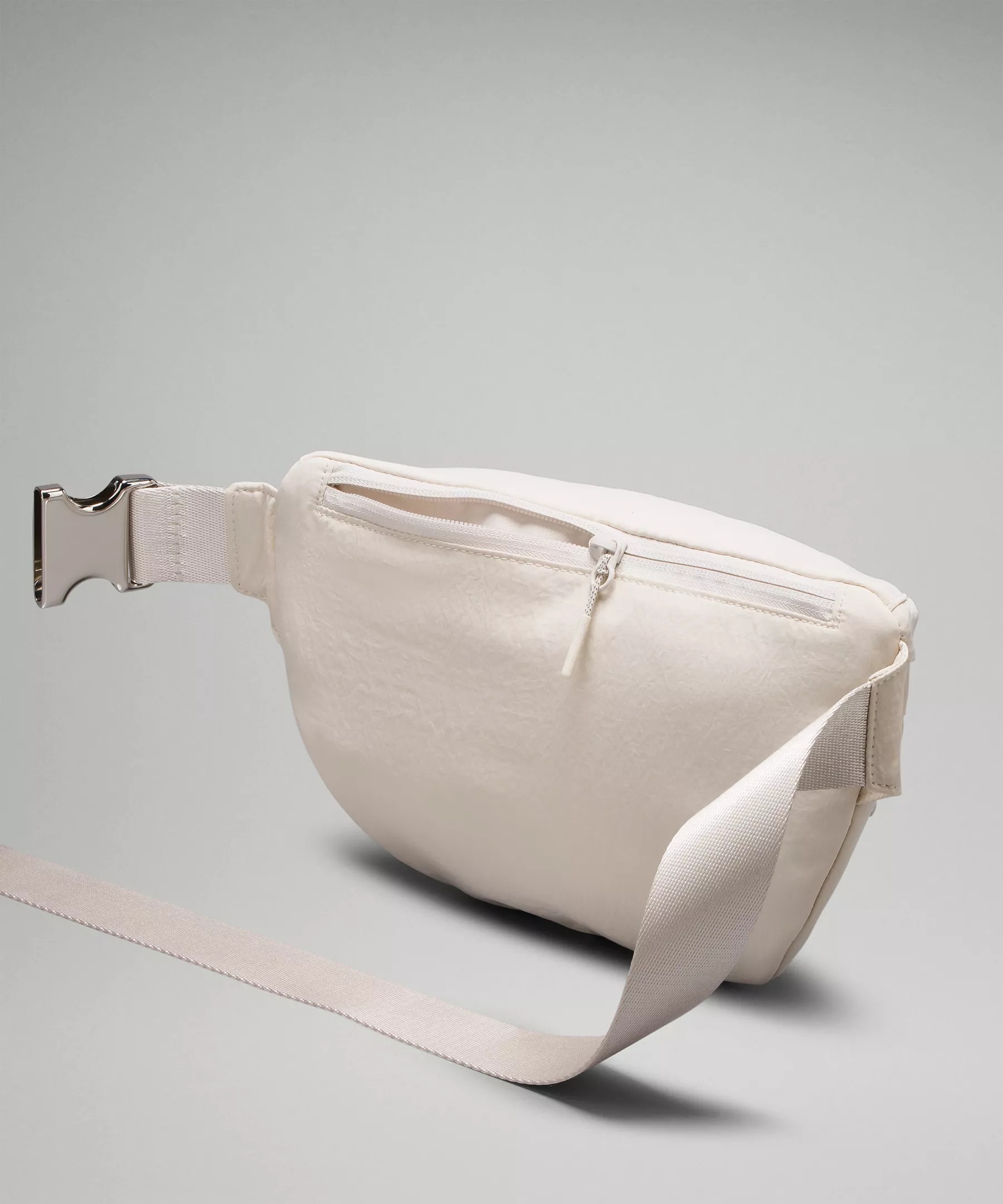 City Adventurer Belt Bag 2.5L - 4