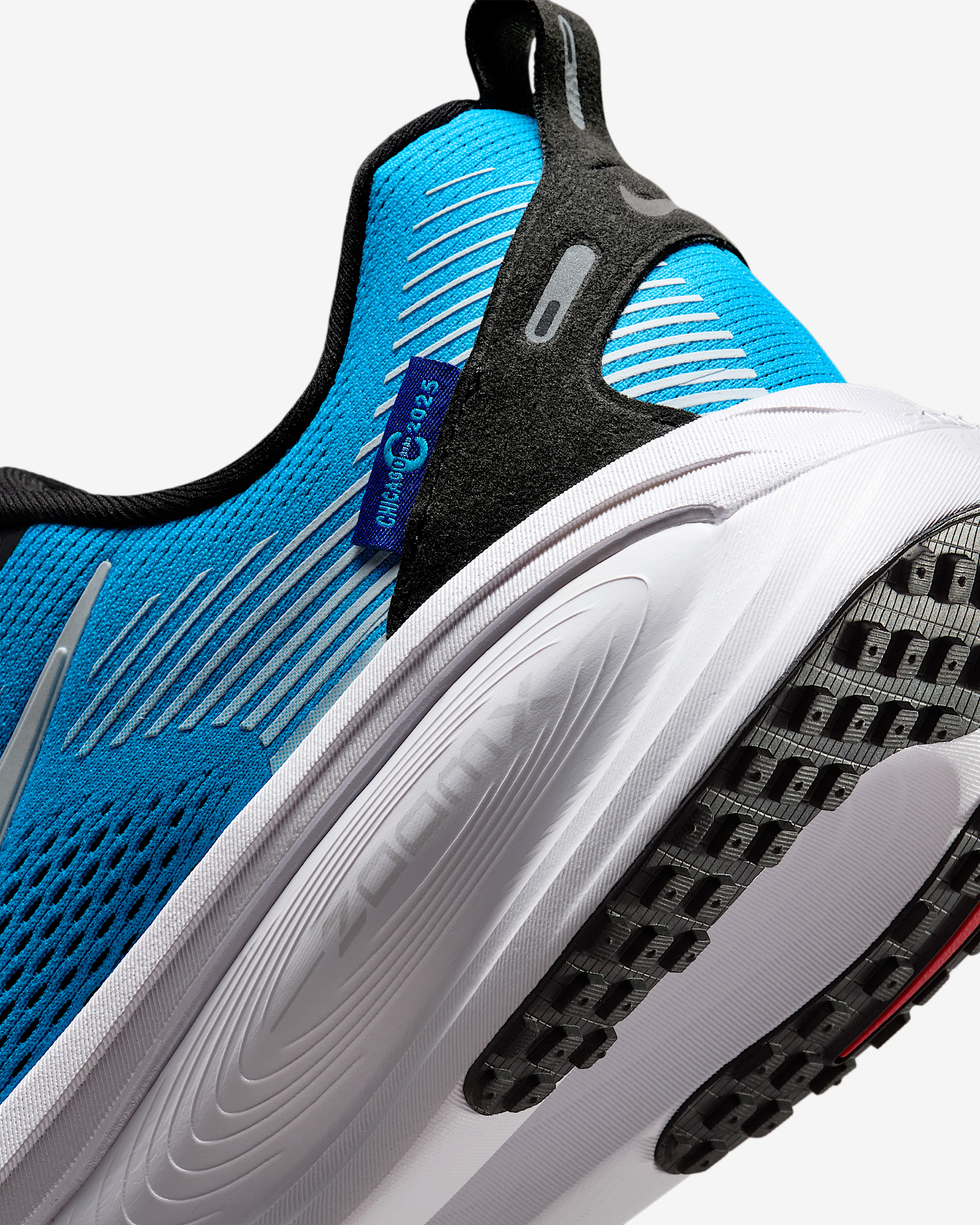 Nike Vomero 18 Men's Road Running Shoes - 8