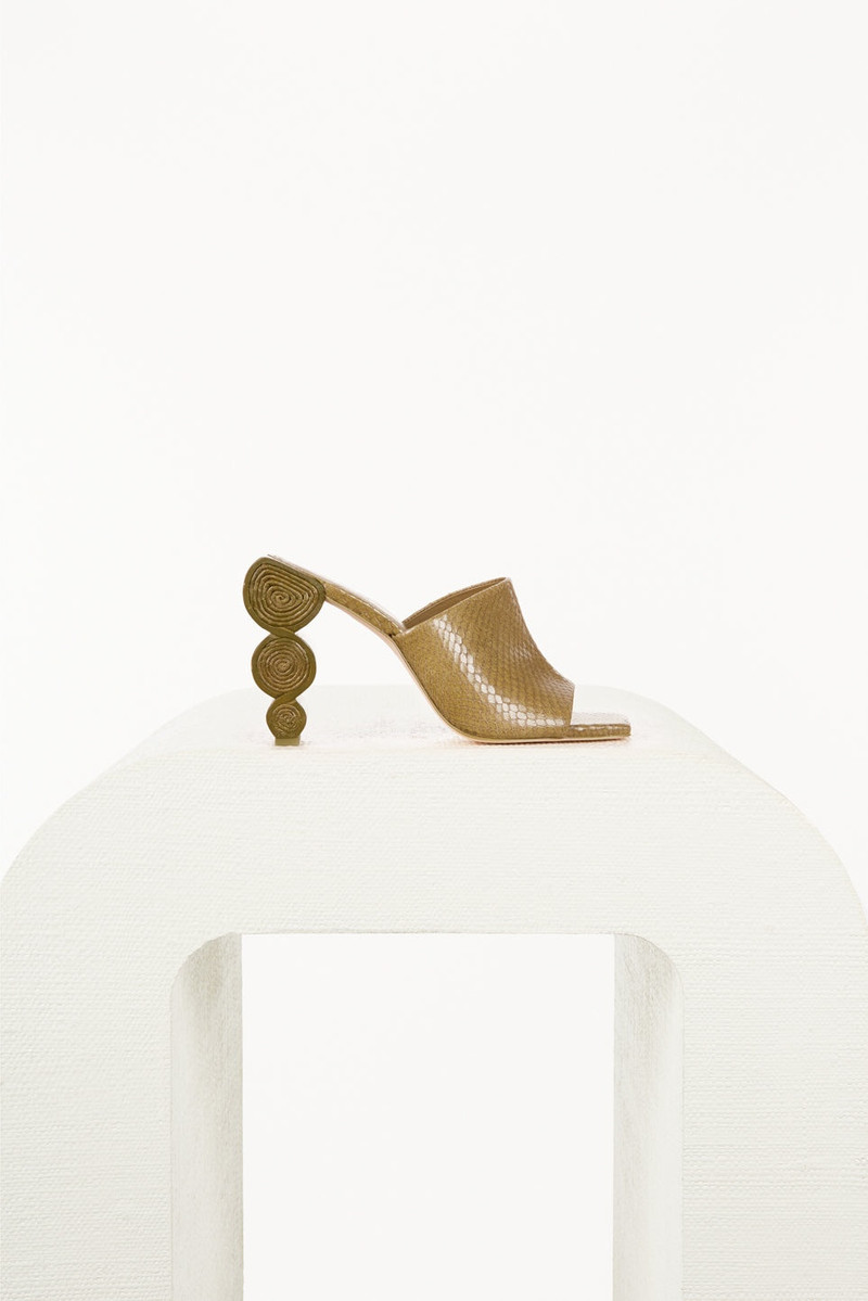 PEYA SANDAL 1