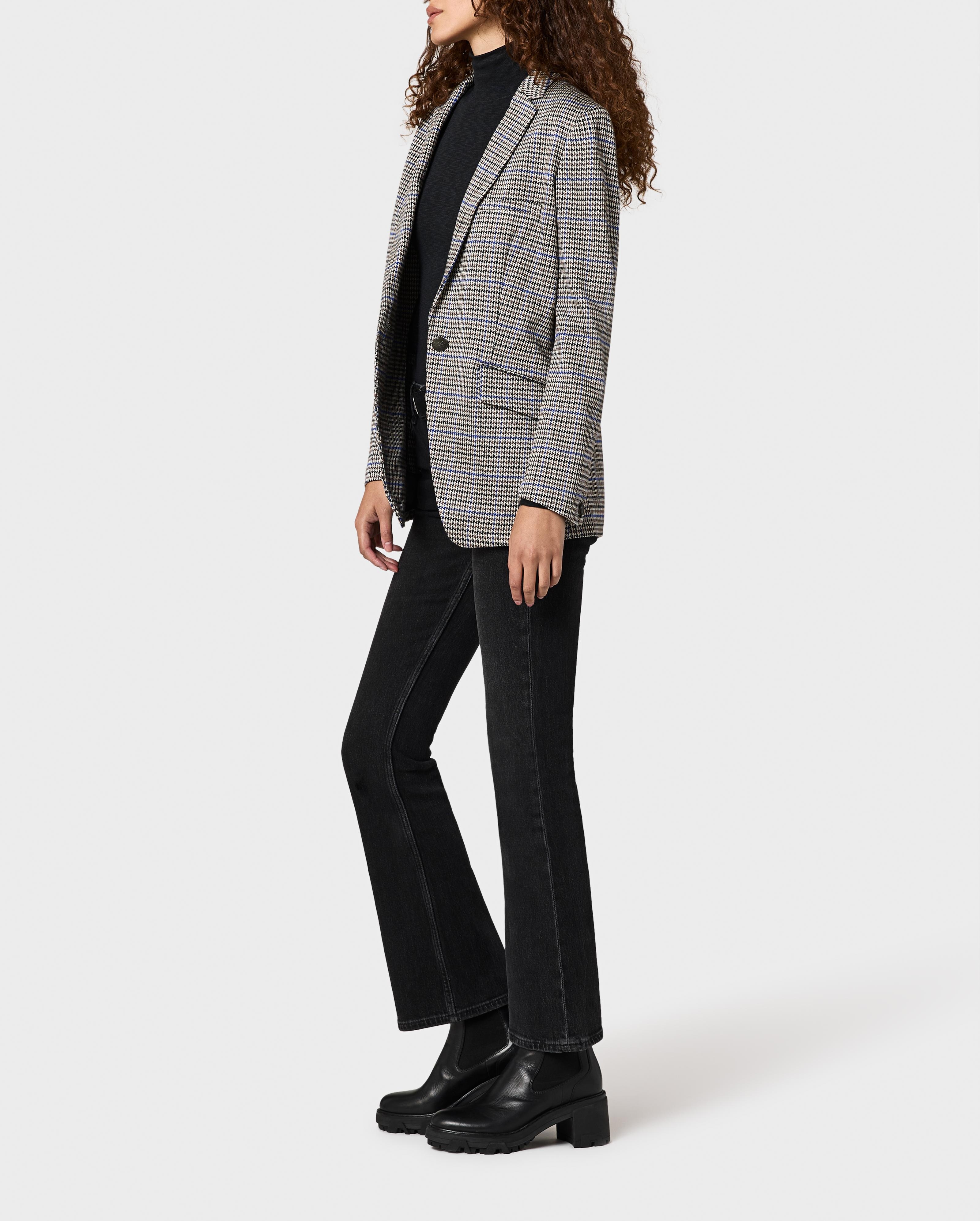 Margot Plaid Viscose Blazer
Classic Fit - 2
