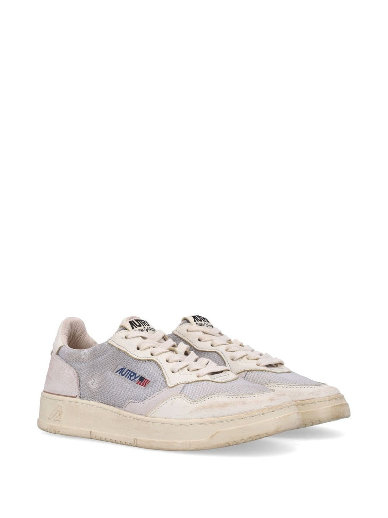 AUTRY low-top sneakers outlook
