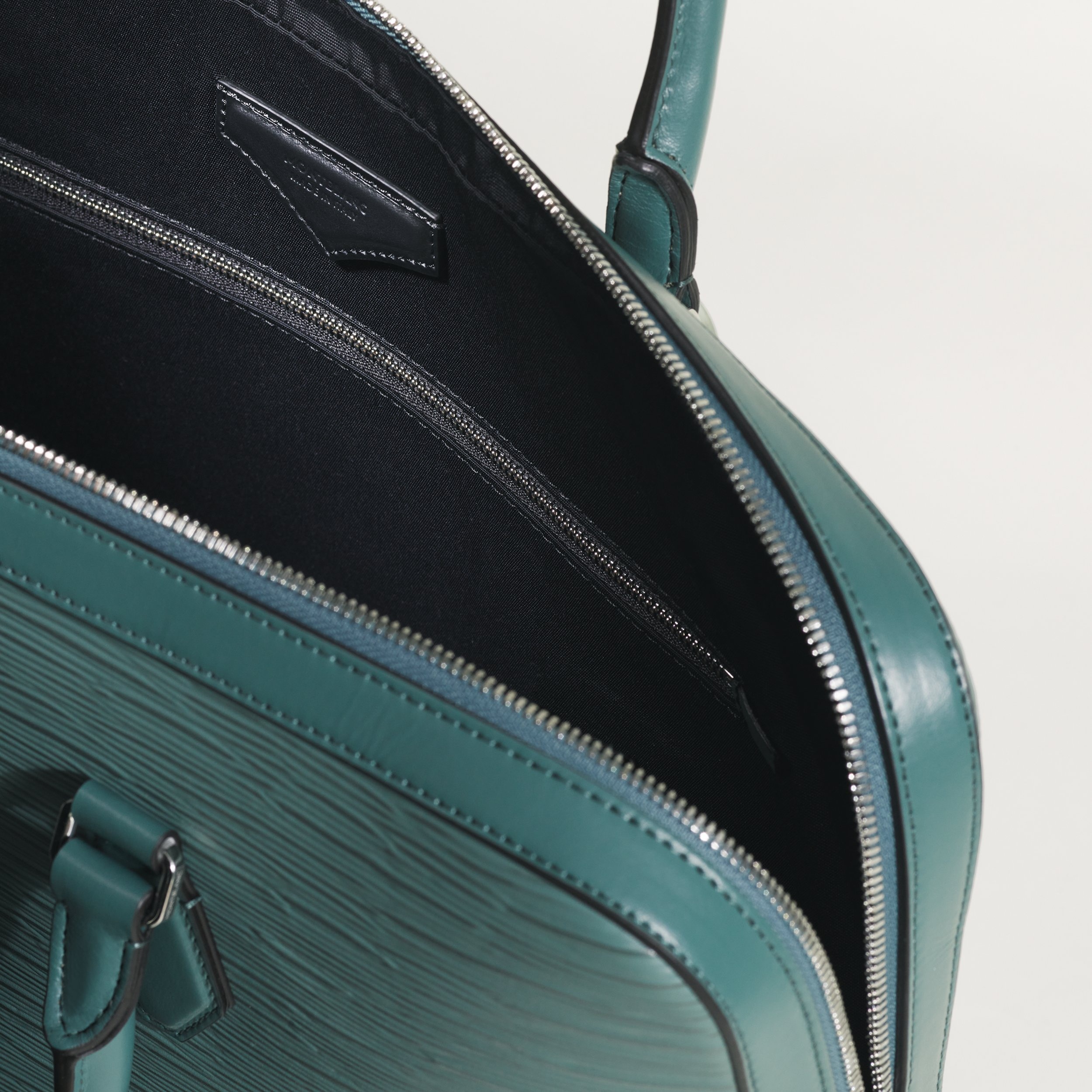 4810 thin document case - 3