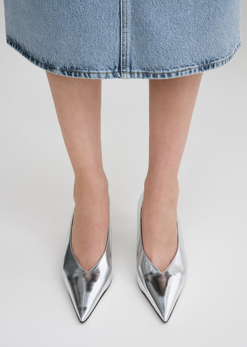 Totême The Wedge-Heel Pump silver outlook